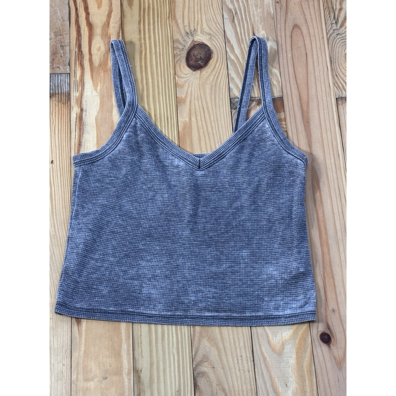 American Eagle Outfitters Medium Crop Spaghetti Strap Tank Top Gray