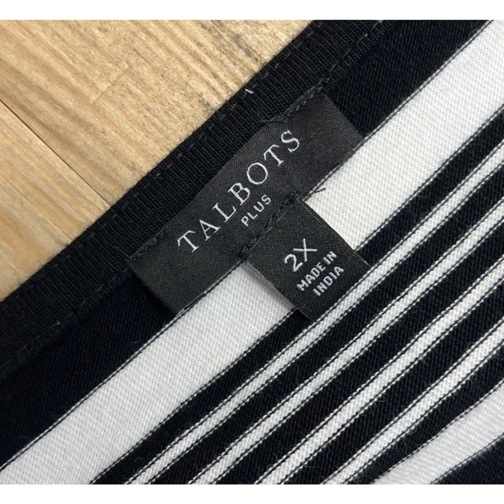 Talbots 2X Black and White Square Neck Knit Top