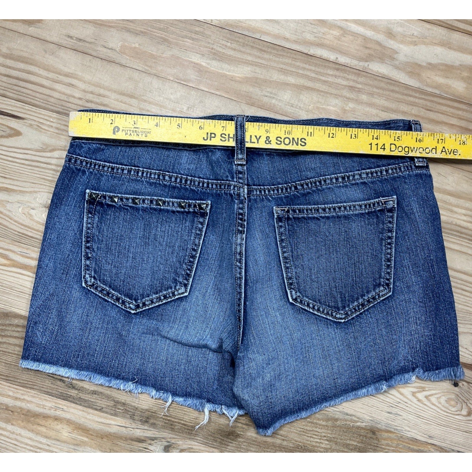 Old Navy Distressed Slim Midi Cutoff Jean Shorts size 10