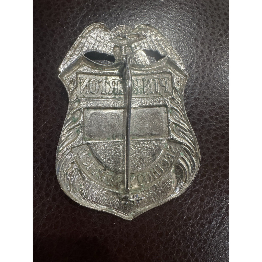 PINKERTON Security Service BADGE #83832 Silver Enamel EAGLE OBSOLETE Collectable