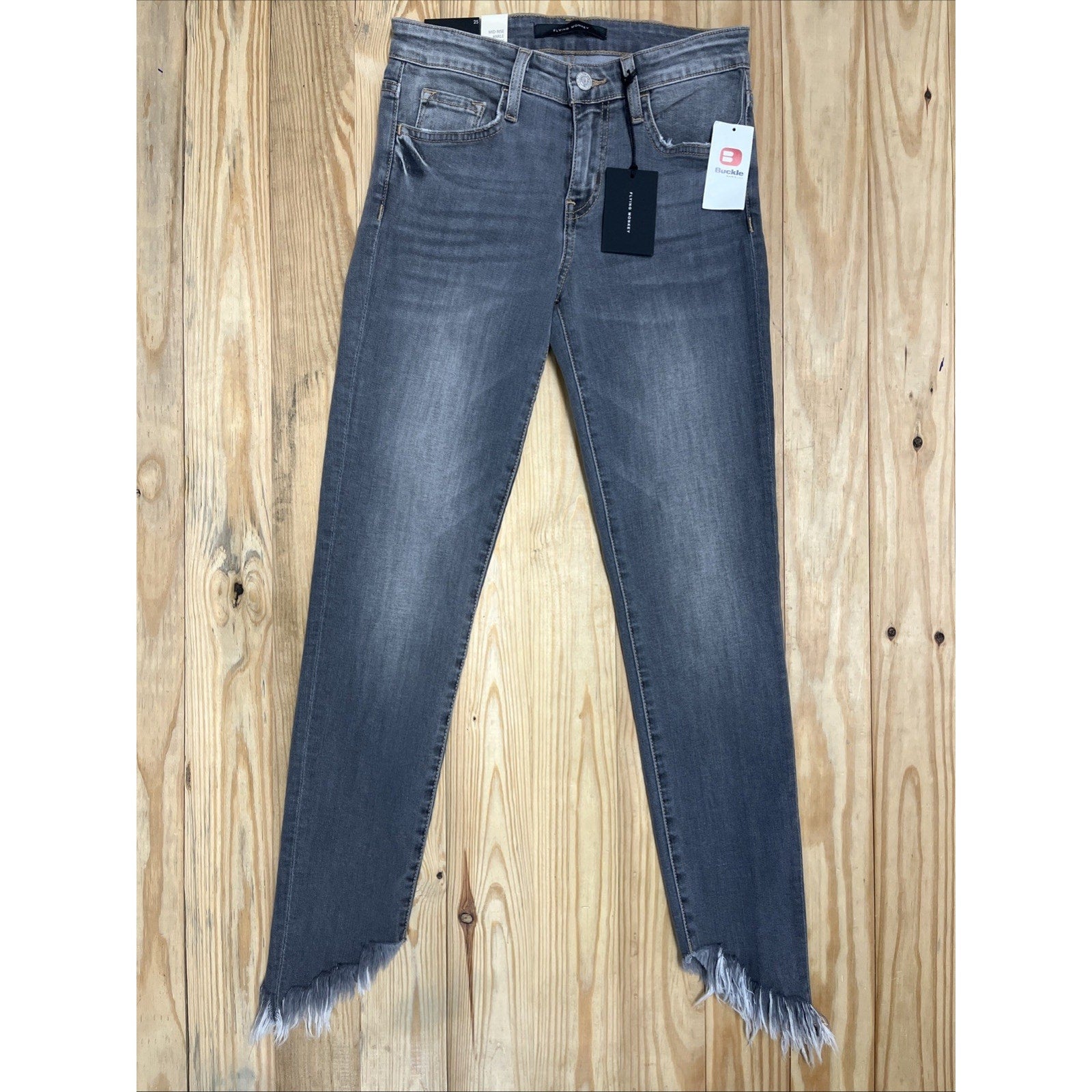 NWT Flying Monkey Mid Rise Curved Fray Ankle Hem Ankle Skinny Size 25 Gray