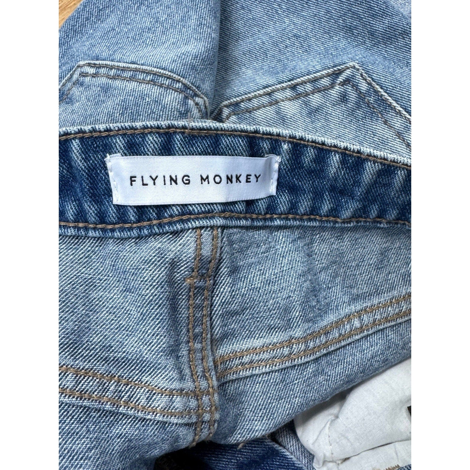 Flying Monkey Black Label Woman’s Size 26 New Tags 27.5” Inseam Blue Denim NWT