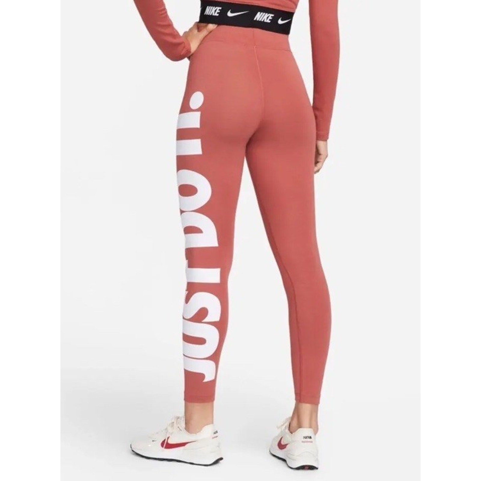 Nike Sportswear Essential Women's High-Rise Leggings Size Small CZ8534-691