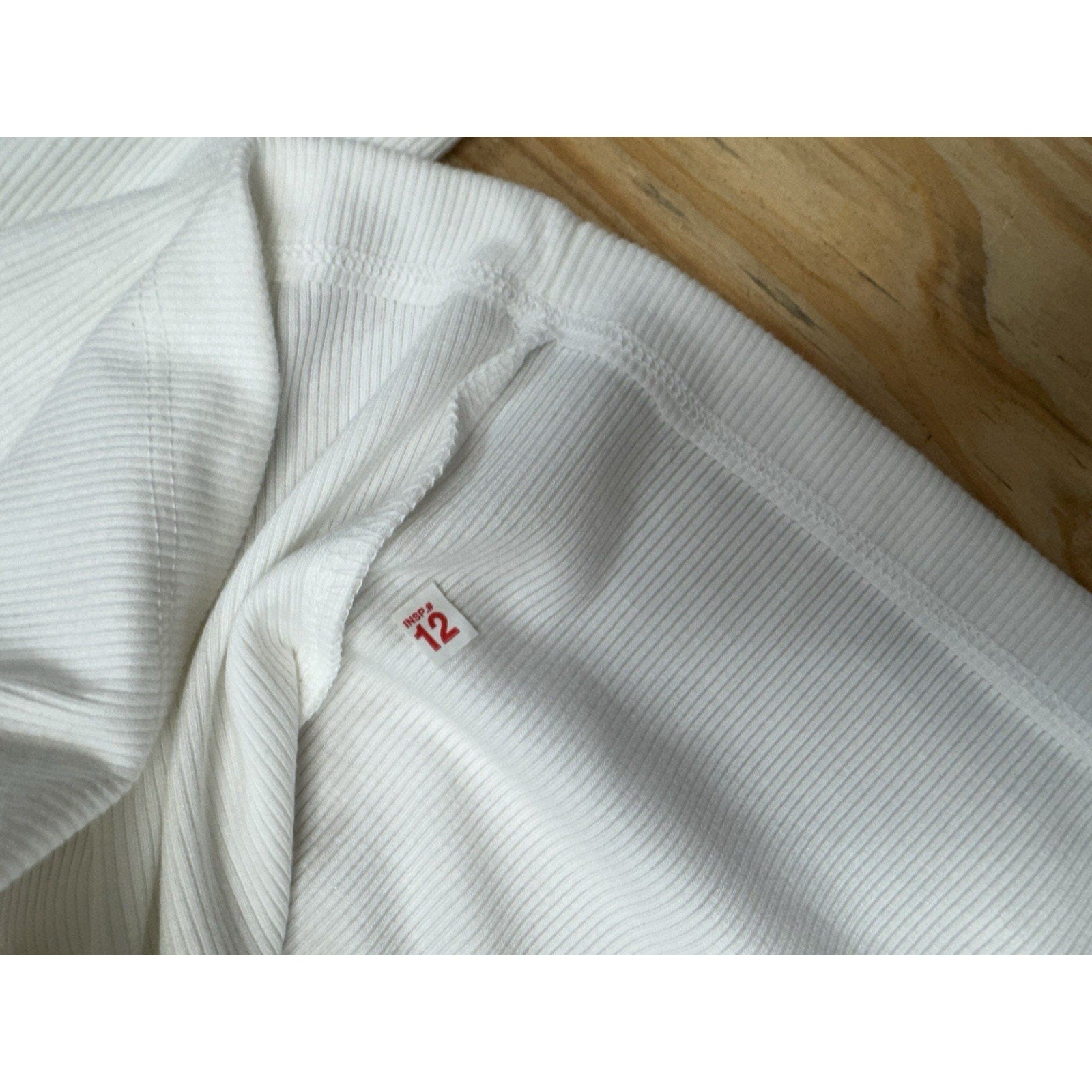 True Religion Ribbed Long Sleeve Crew Tee Women’s Size Medium Bling