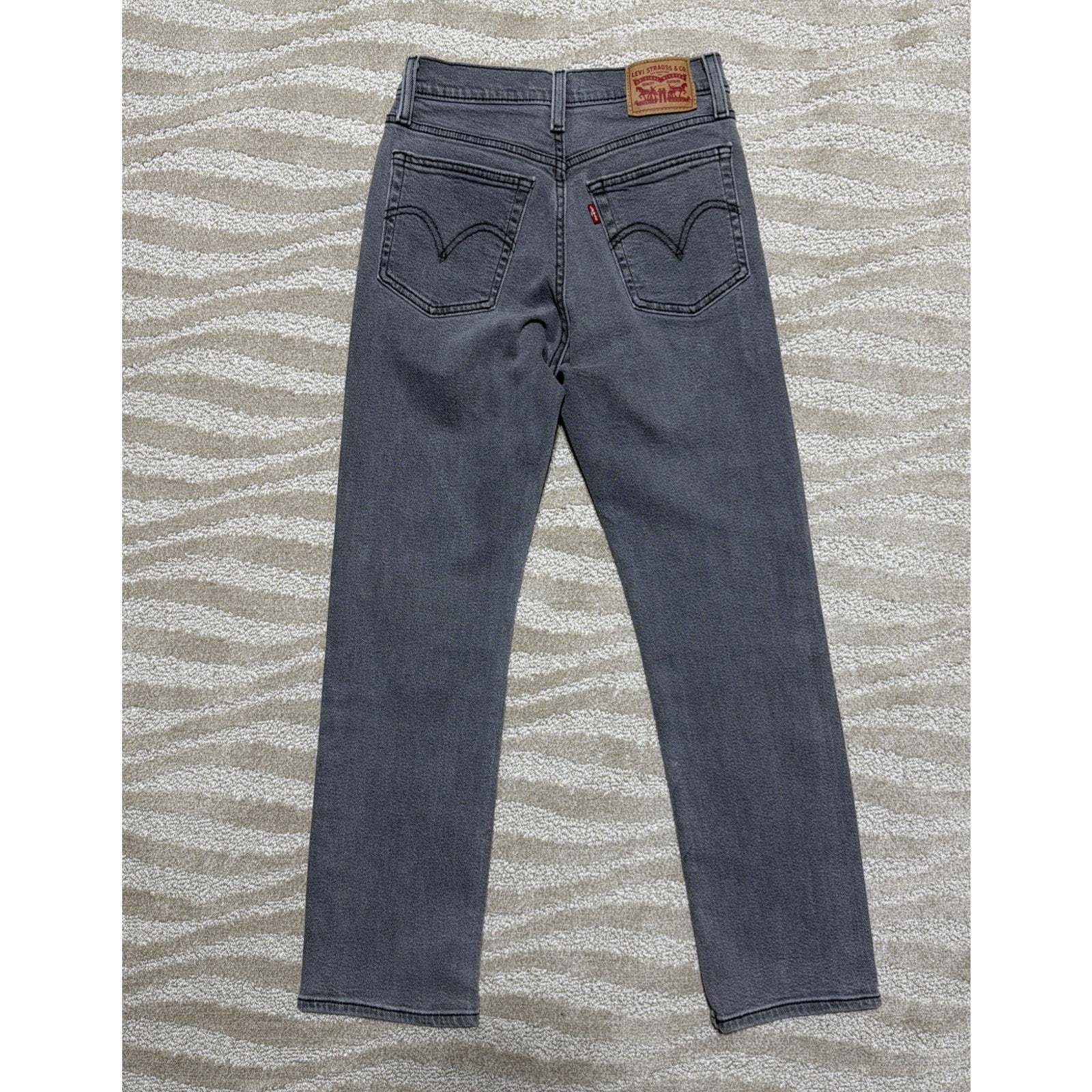 Levi's Women’s Jeans Wedgie Straight Size 26x27 Gray Denim Button Fly NWOT
