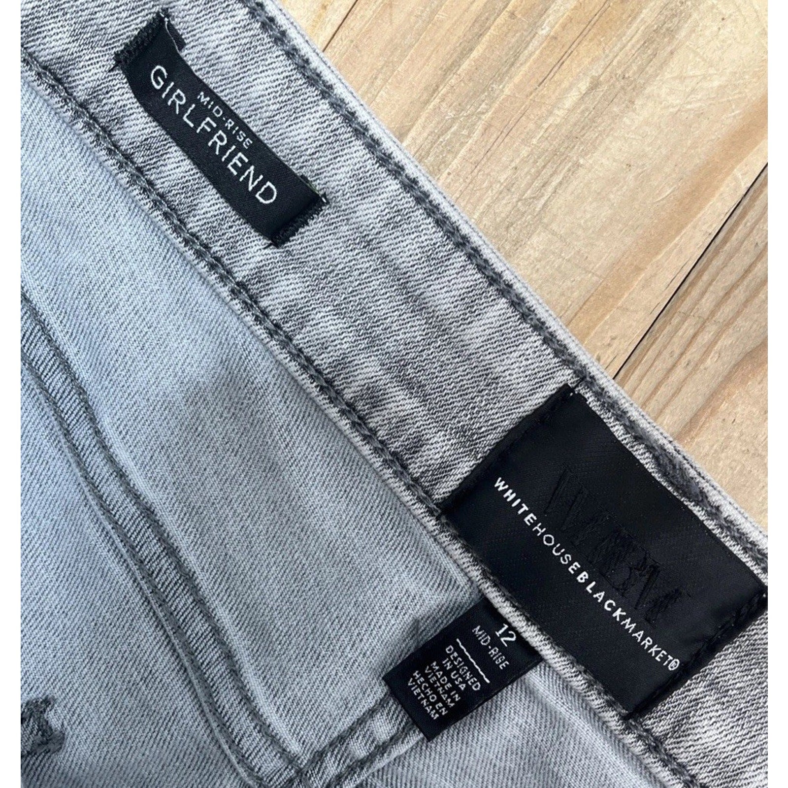 White House Black Market WHBM Mid Rise Girlfriend Gray jeans Size 12