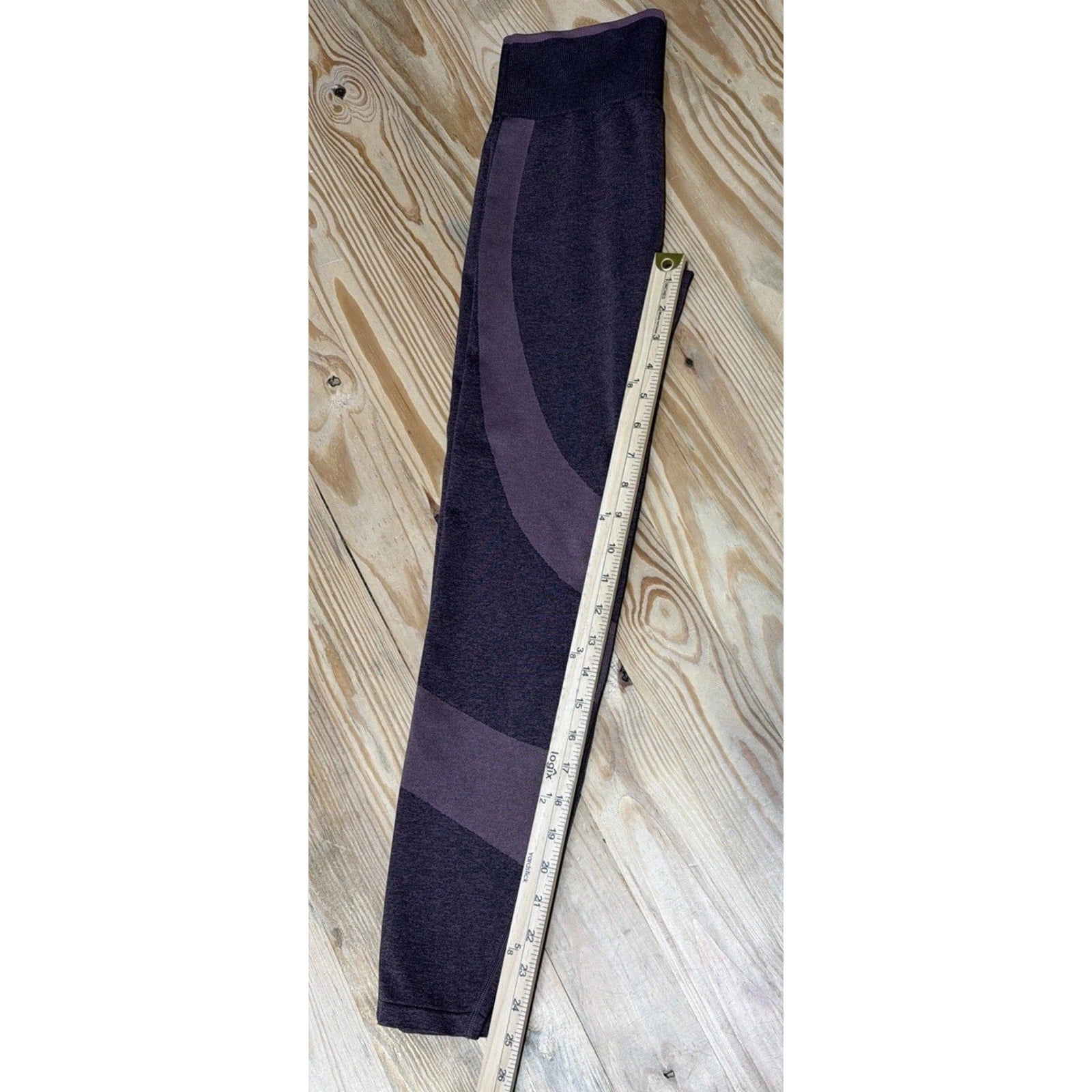 Victorias Secret M PINK Seamless Leggings Burgundy Athletic Workout Pants Flaw
