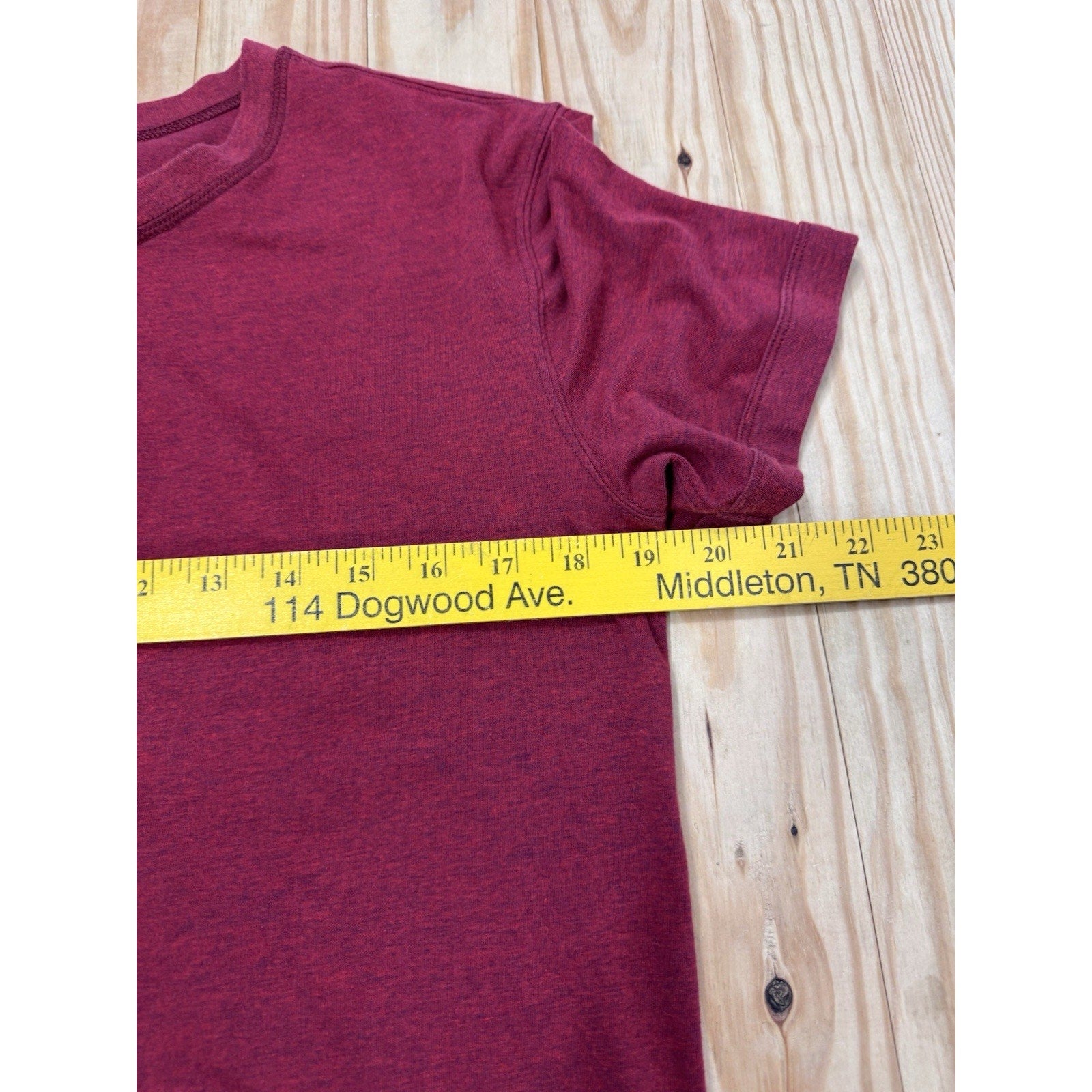 American Eagle Outfitters T-Shirt Mens Small Classic Fit Short Sleeve Red Cotton