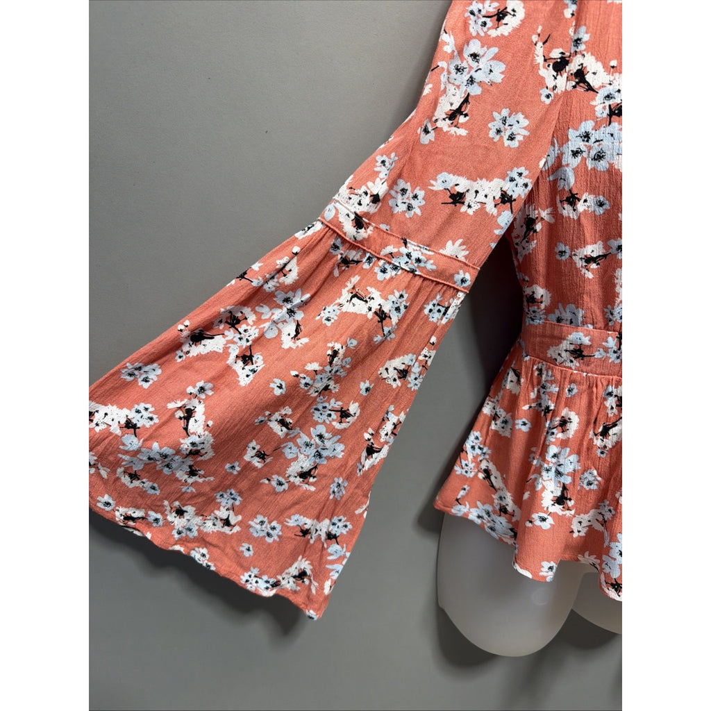 Jack by BB Dakota Tiger Lily Floral Poppy Coral Bell Sleeve Blouse Size Small