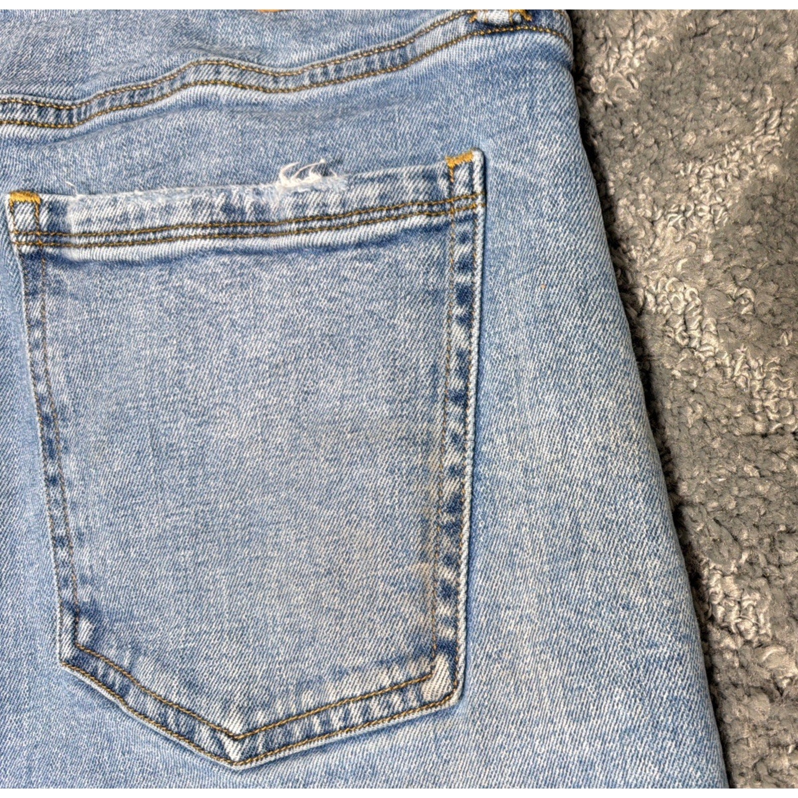 Mutual Weave Jeans Men's 34x32 Medium Blue Denim The Relaxed Cotton Stretch