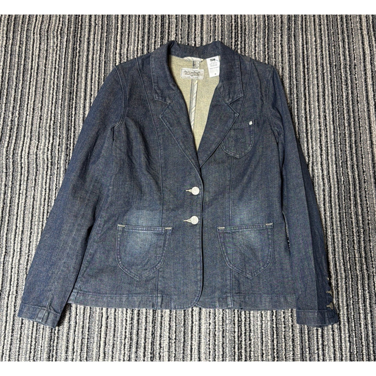 Womens Levi's Jeans Y2K Silver Label Denim Jacket With Silver Floral Buttons M