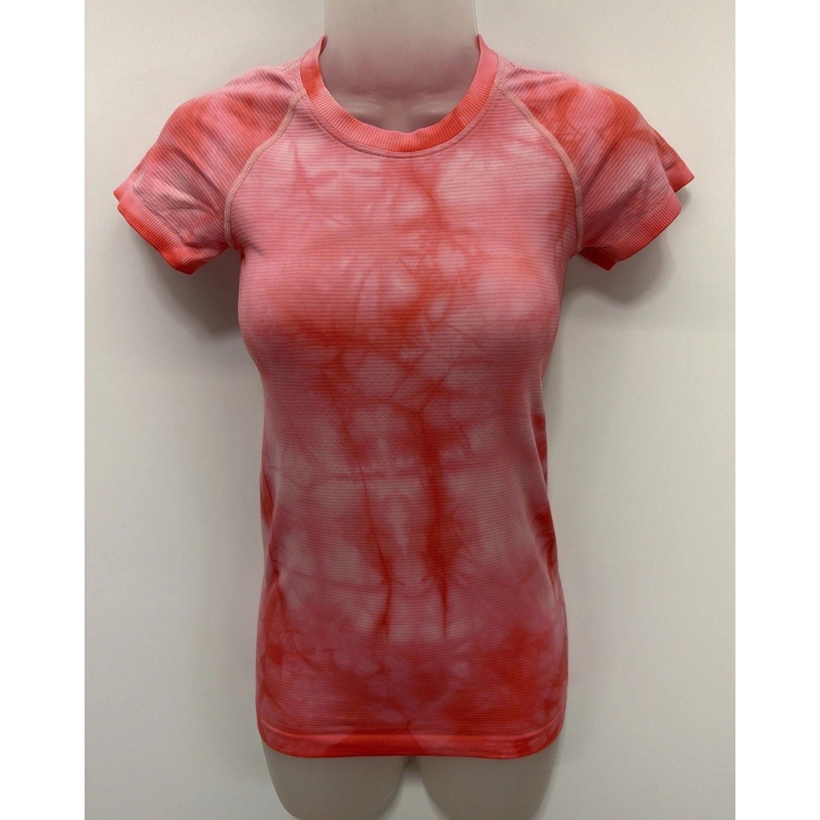 Lululemon Swiftly Tech Tee 2.0 Marble Size 2 Marble Dye Raspberry Cream 78656