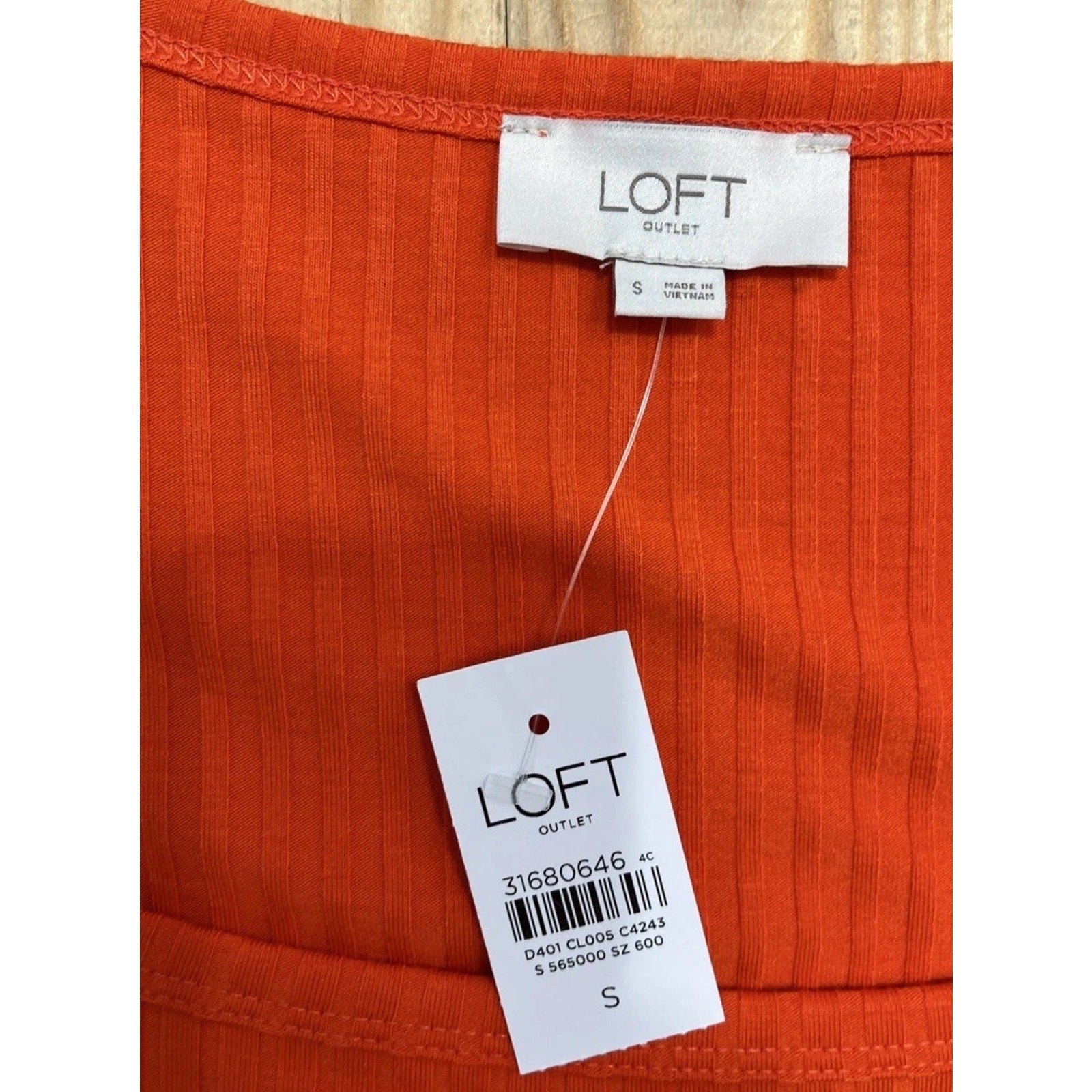 NWT Loft Short Sleeve Shirt Women Medium Orange Scoop Neck Ribbed Stretch Casual