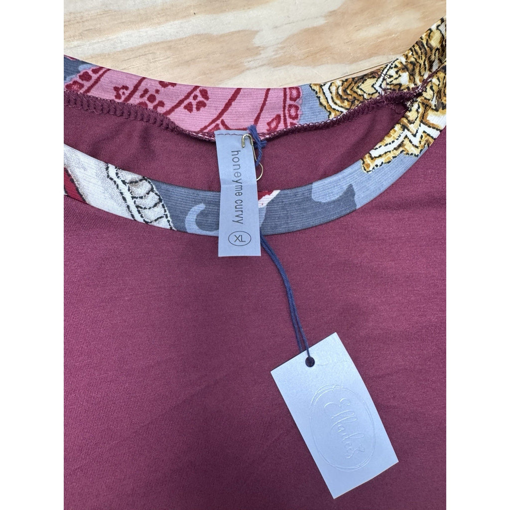 Honeyme Gabby V neck 3/4 Sleeve Tunic Top in Maroon Paisley Women’s Size XL