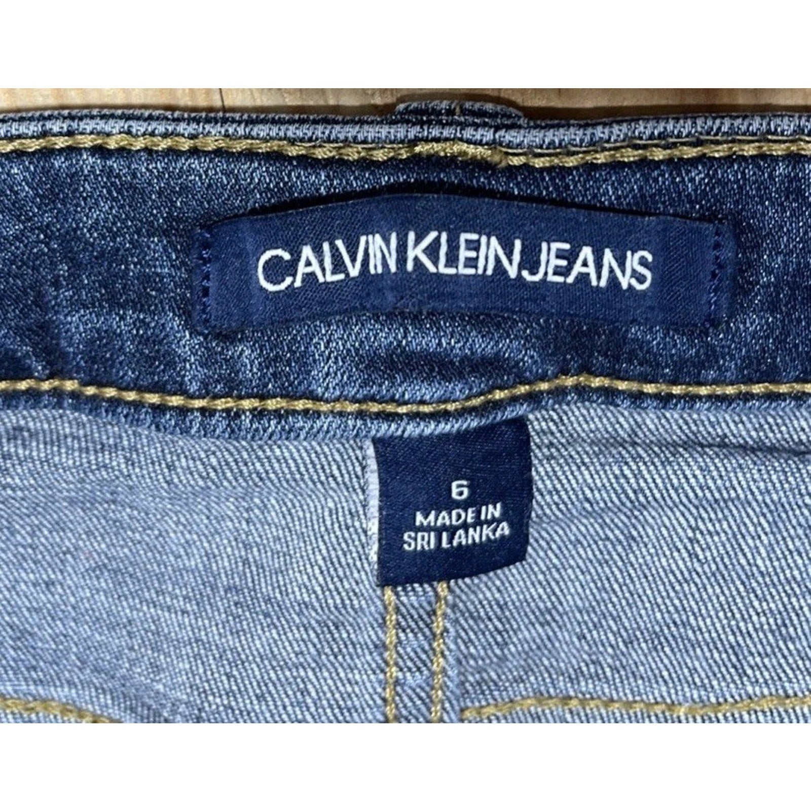 Calvin Klein Women's Size 6 Blue Jeans High Rise Easy Fit Stretch 28x28