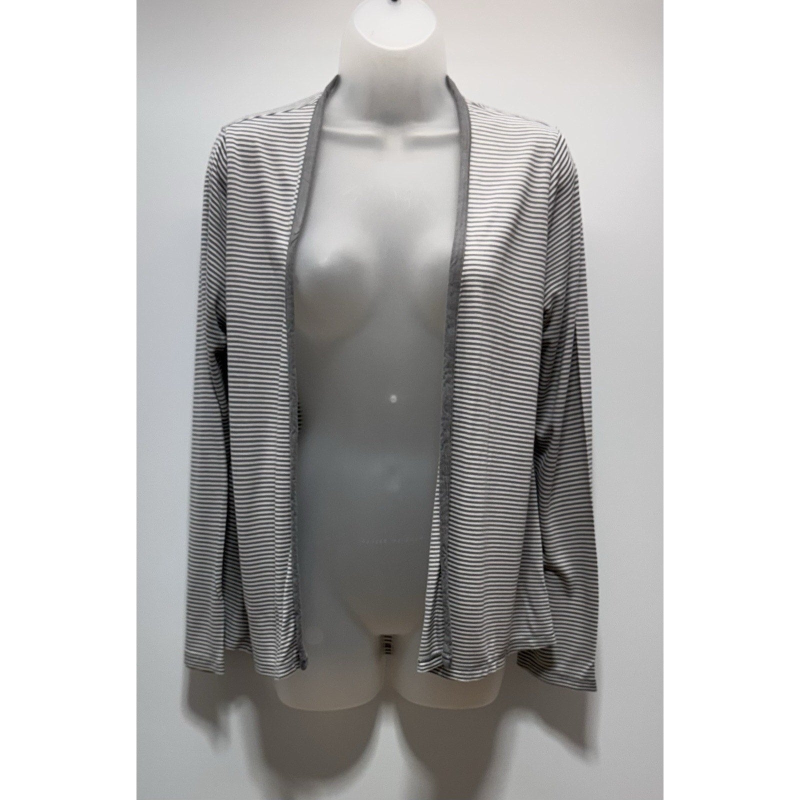 Old Navy Cardigan Jersey Sweater Grey White Long Sleeve Women’s Size Medium