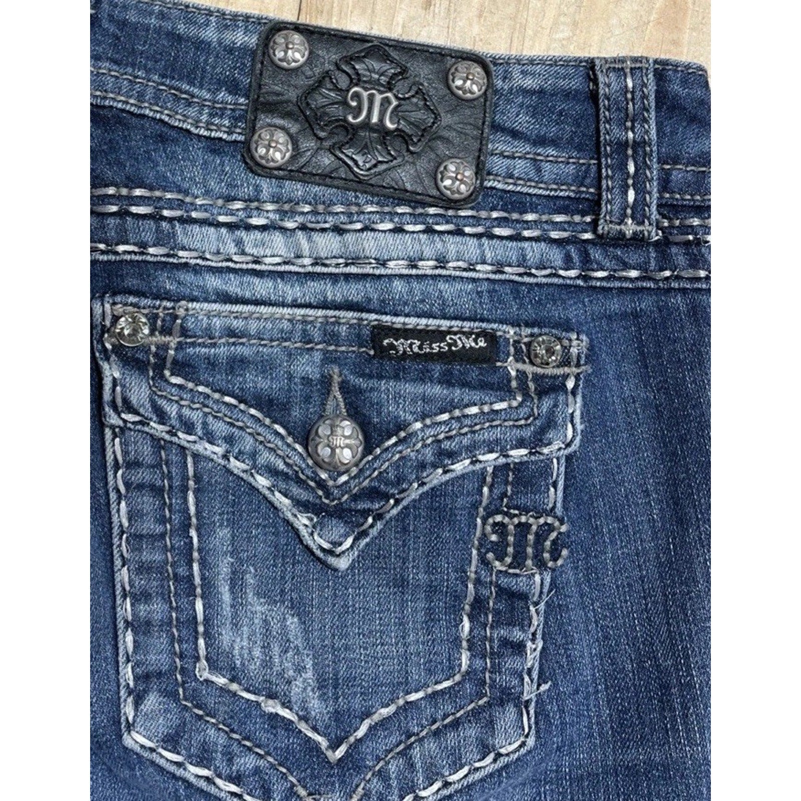 Miss Me Jeans size 29 Womens Boot Cut Mid Rise thick Stitch Flap Denim