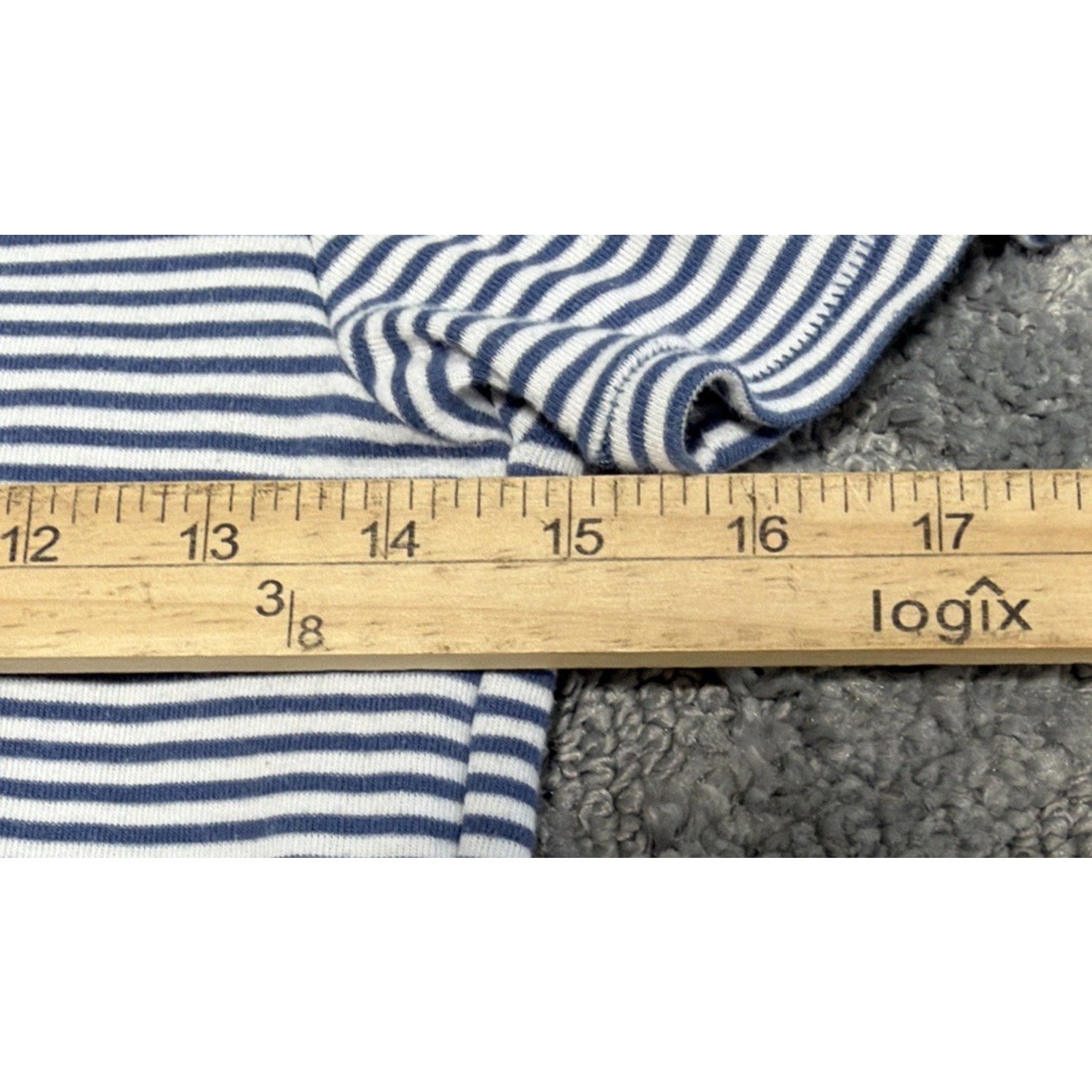 American Eagle blue white striped Cropped T-shirt women’s Large