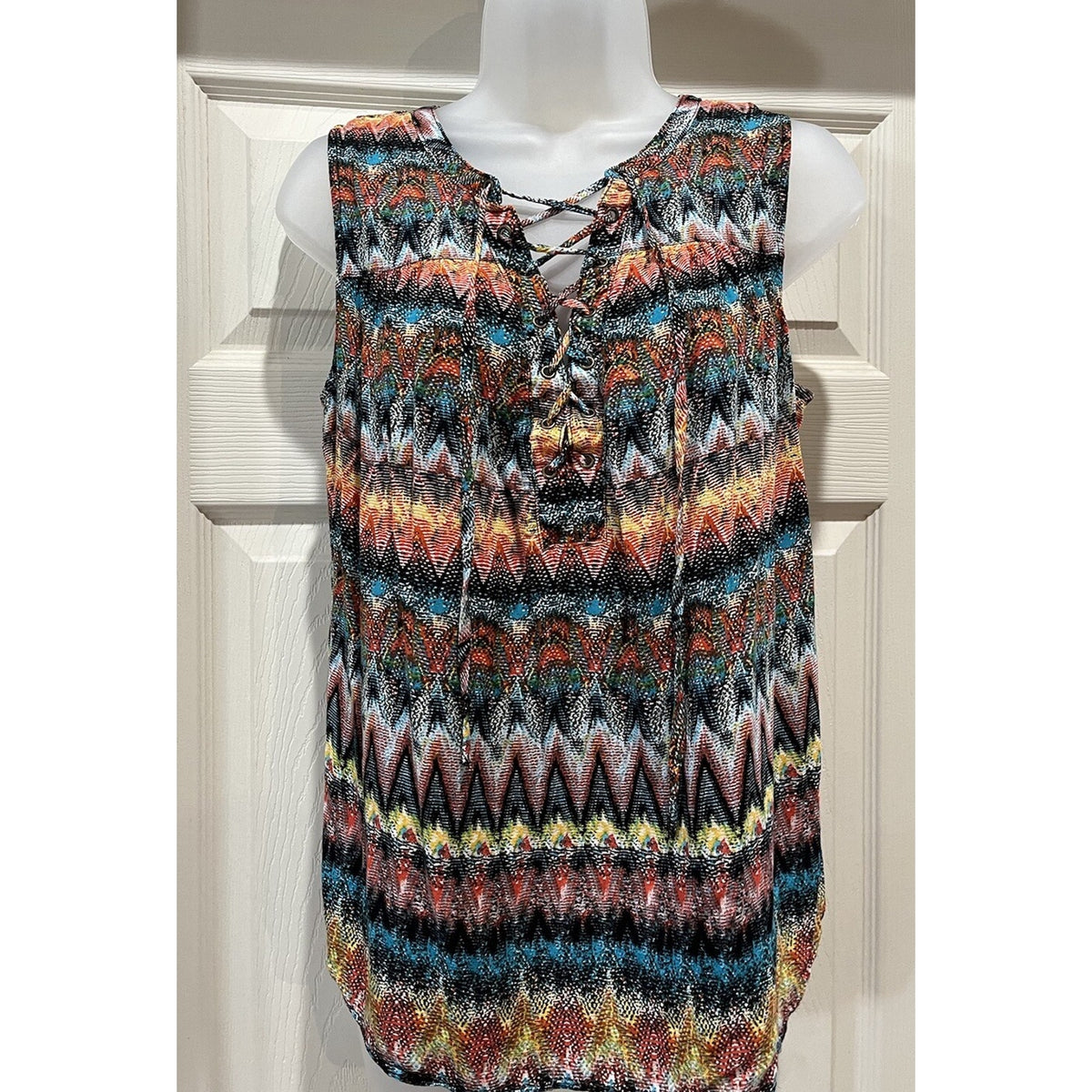 No boundaries women's Size L Multicolor Abstract print boho Chiffon blouse top