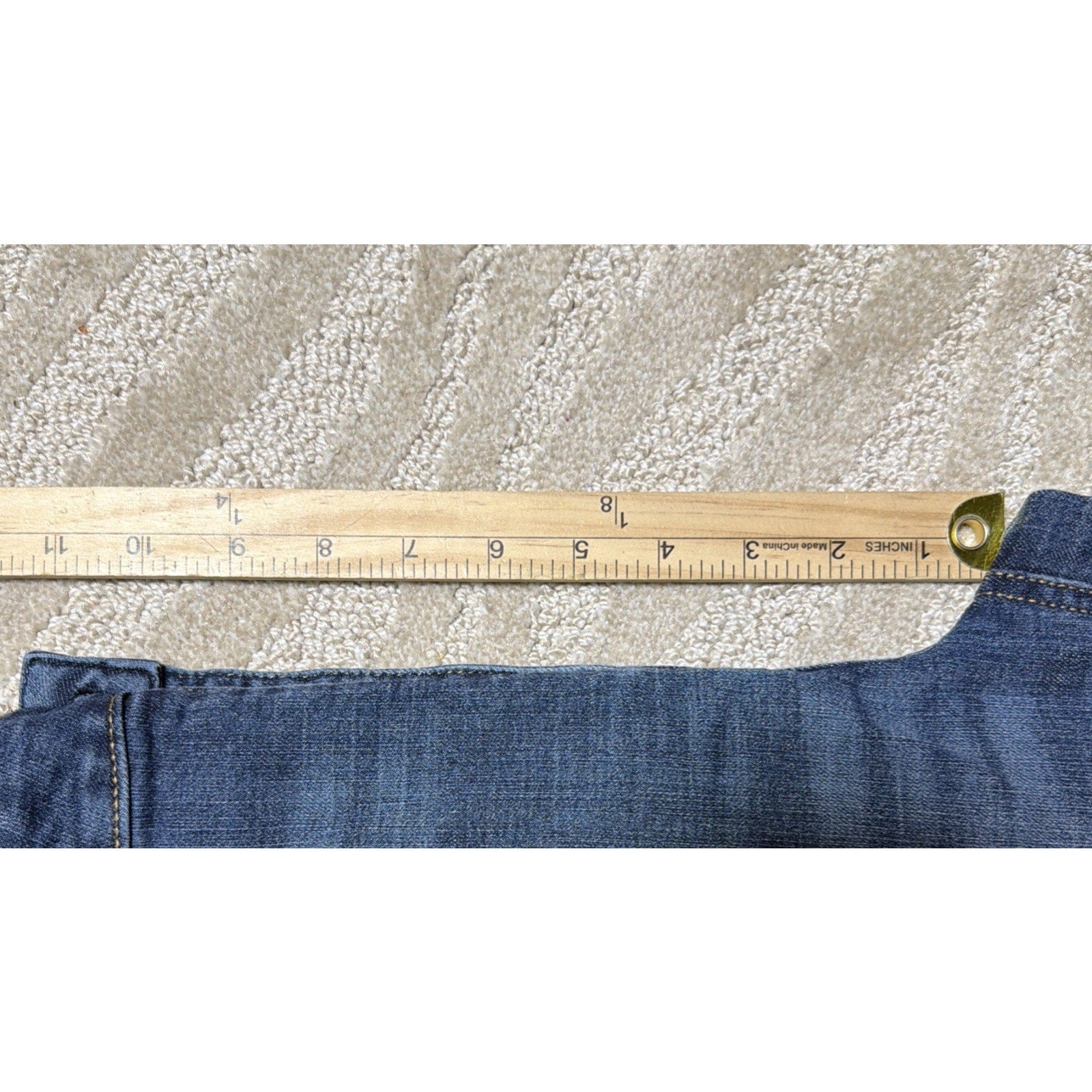 American Rag Off The Rack Women's High-Rise Button-Fly Flare Jeans 29/11 NWOT