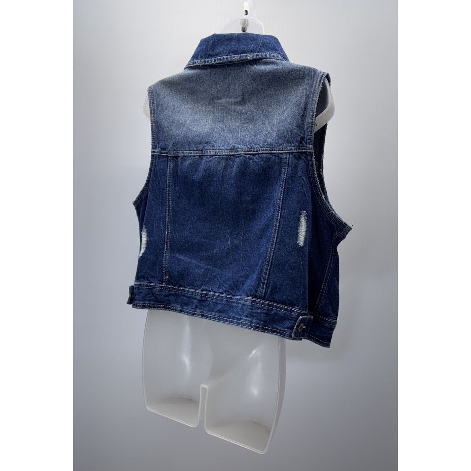 Amethyst Women’s Plus 1X Blue Denim Vest Distressed Button Front