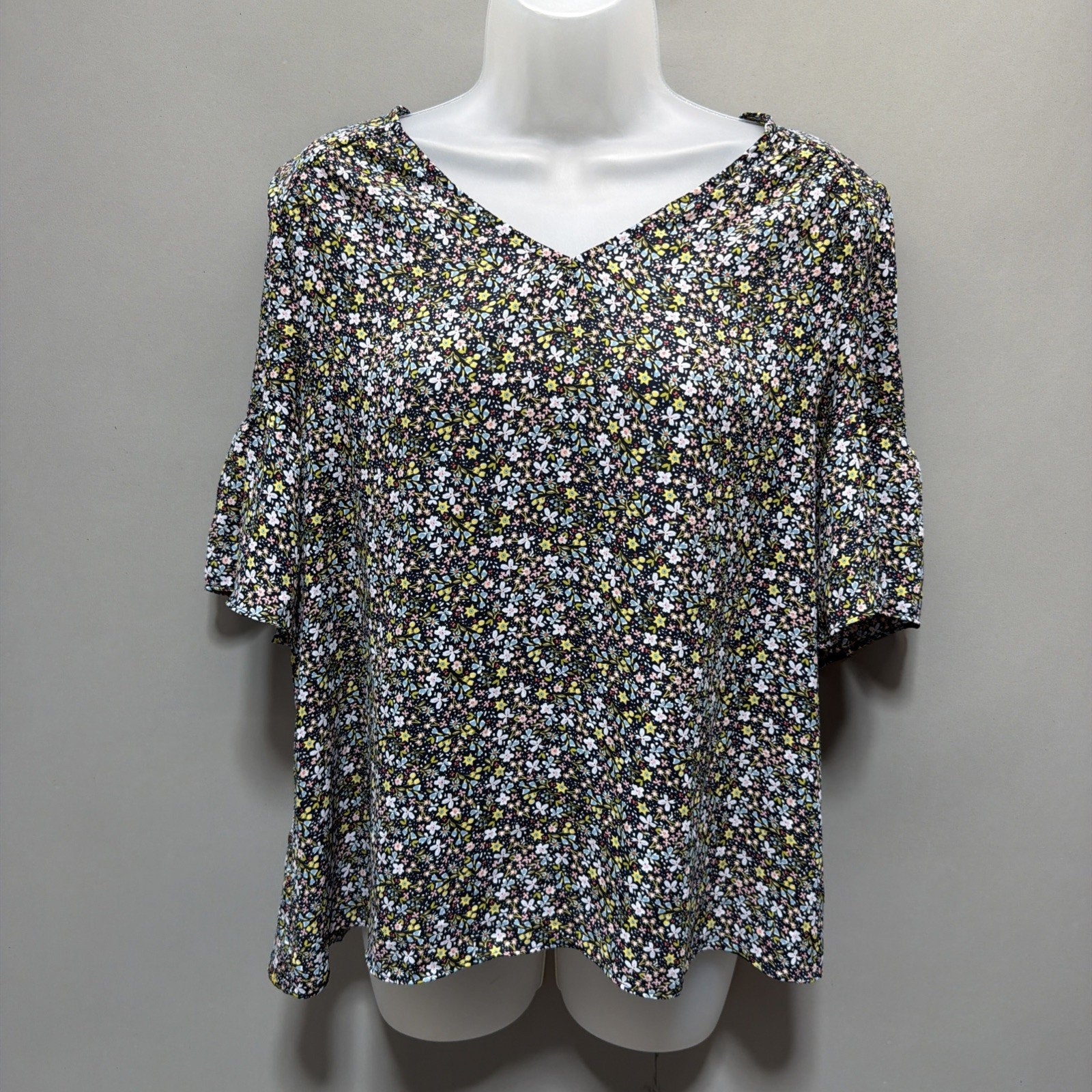 Womens M Loft Floral Print V-Neck Navy Blue Bell Sleeve Blouse Top