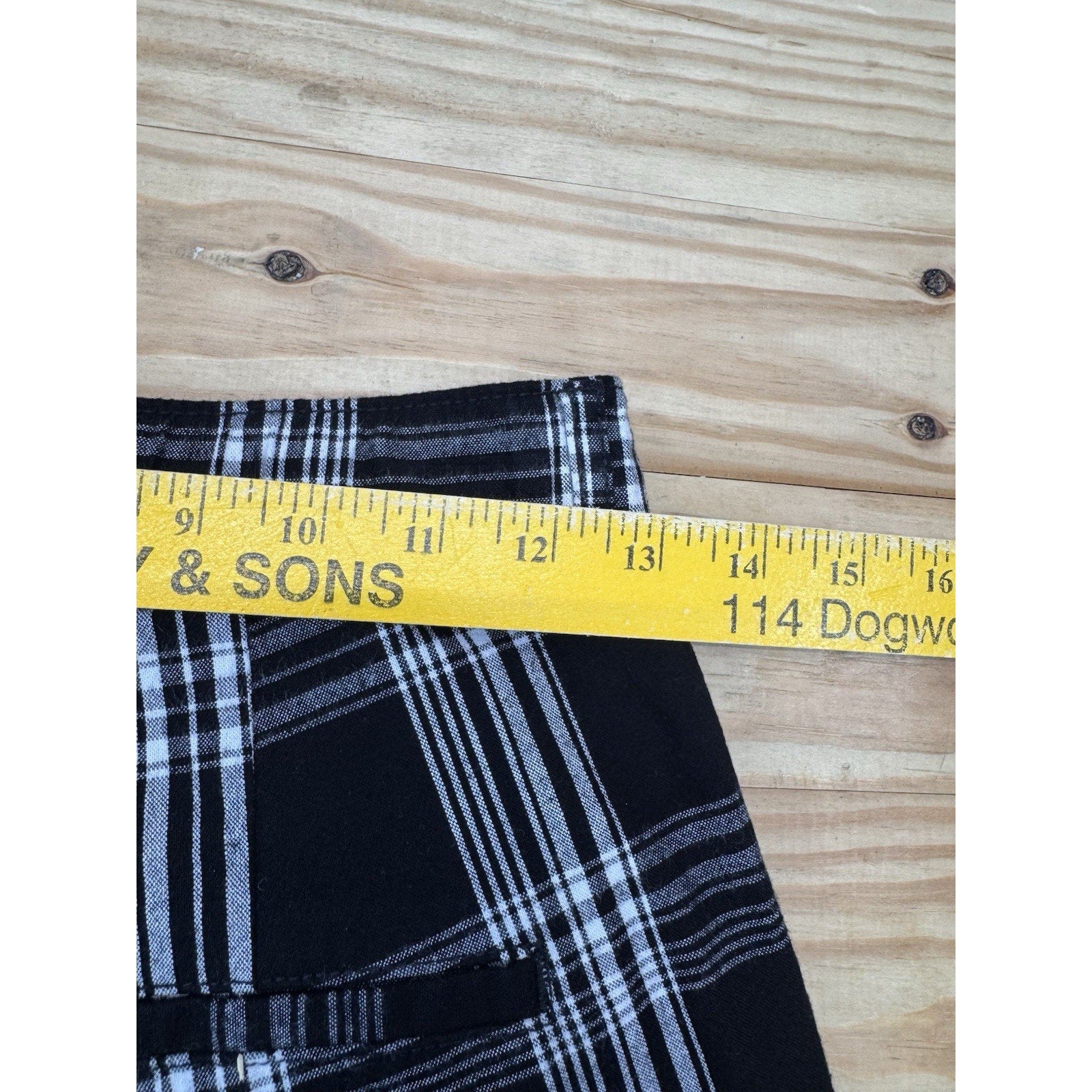 Hollister Ultra High Rise Black And White Plaid Stretch Pants Junior’s Size XS