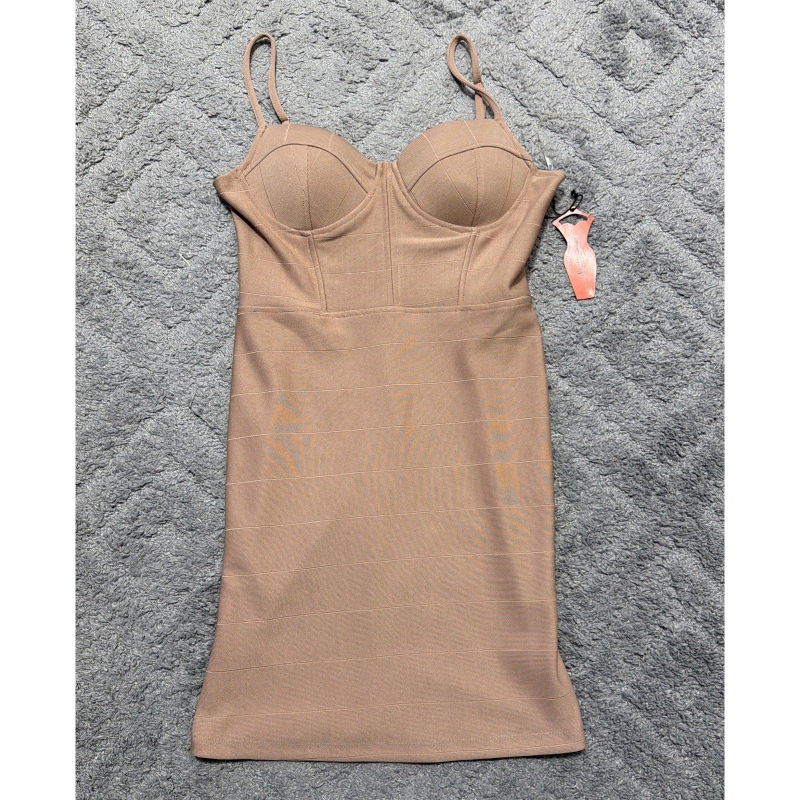Haute Monde Woman’s Sz L Built In Bra Taupe Back Zip Bodycon Dress Stretch NWT