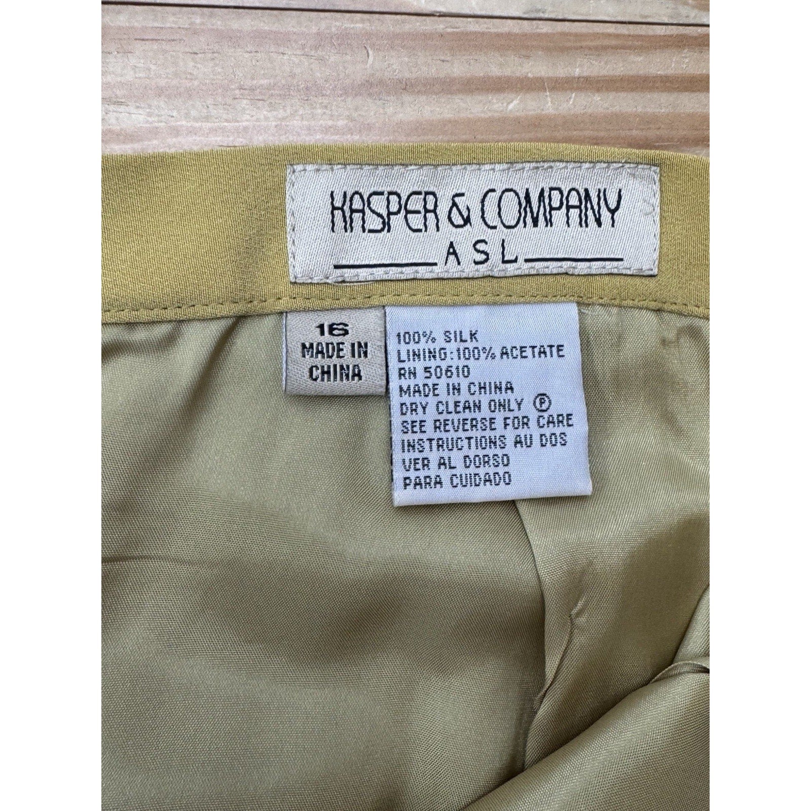 Kasper and Company Mustard Yellow Lined Skirt Women’s Size 16 Silk NWT