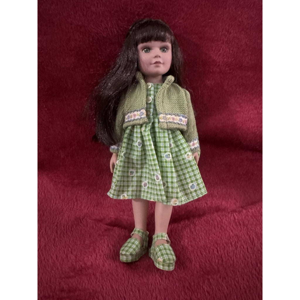 Vintage 9” Brunette Girl Doll Green Gingham Dress Knit Sweater Shoes Blue Eyes