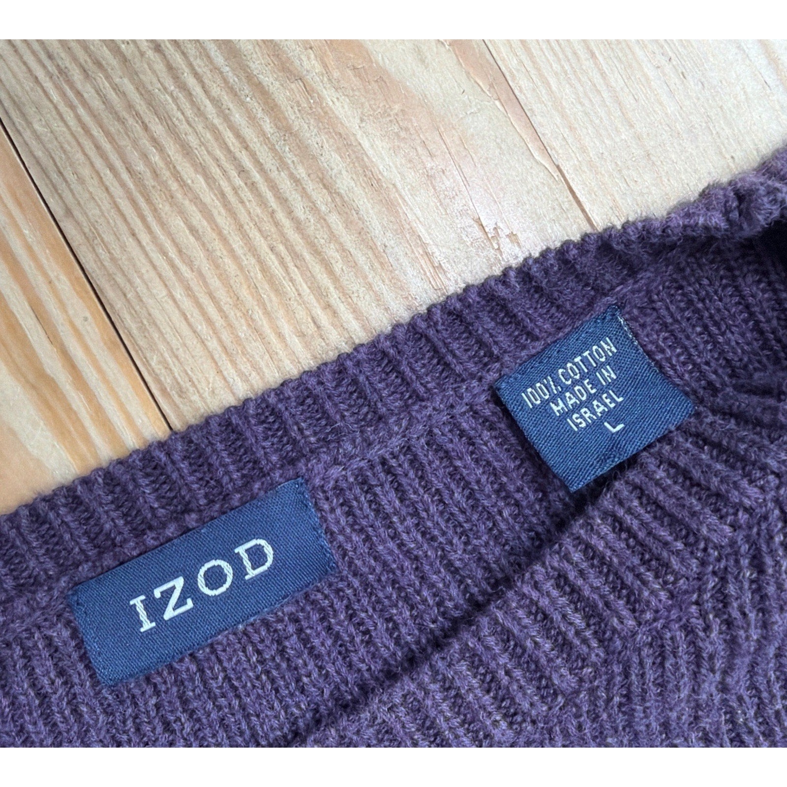 IZOD Men’s Purple Long Sleeved Sweater Size Large Circle Neck Made In Israel