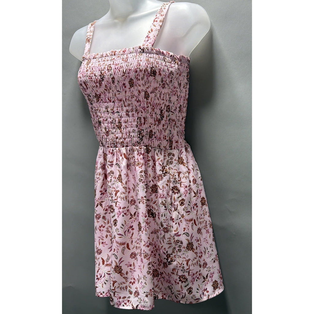 Francesca’s Bette Smocked Pink Floral Romper Size Medium NWT Lined Stretchy