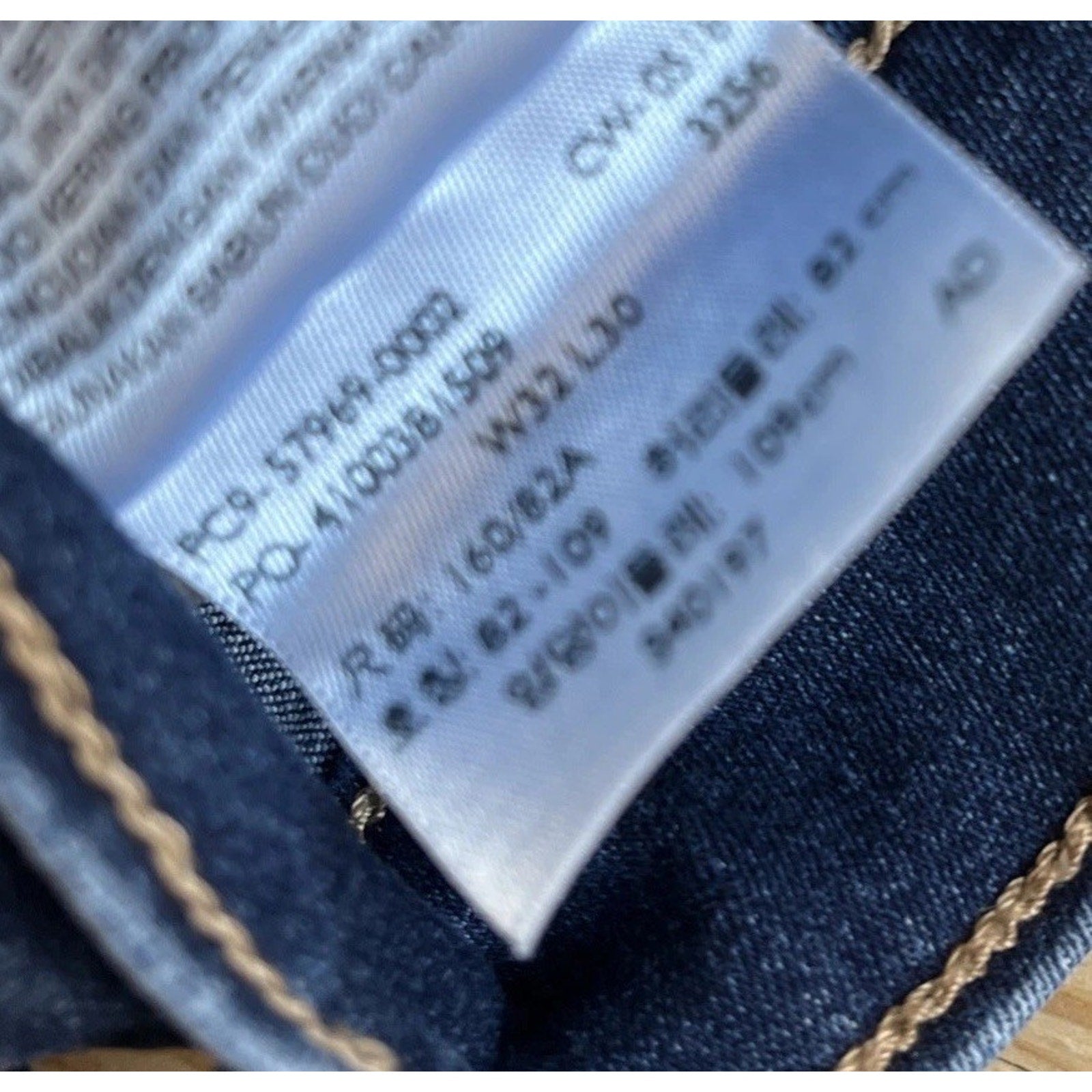 Levi Strauss Curvy Skinny Blue Jeans Size 32