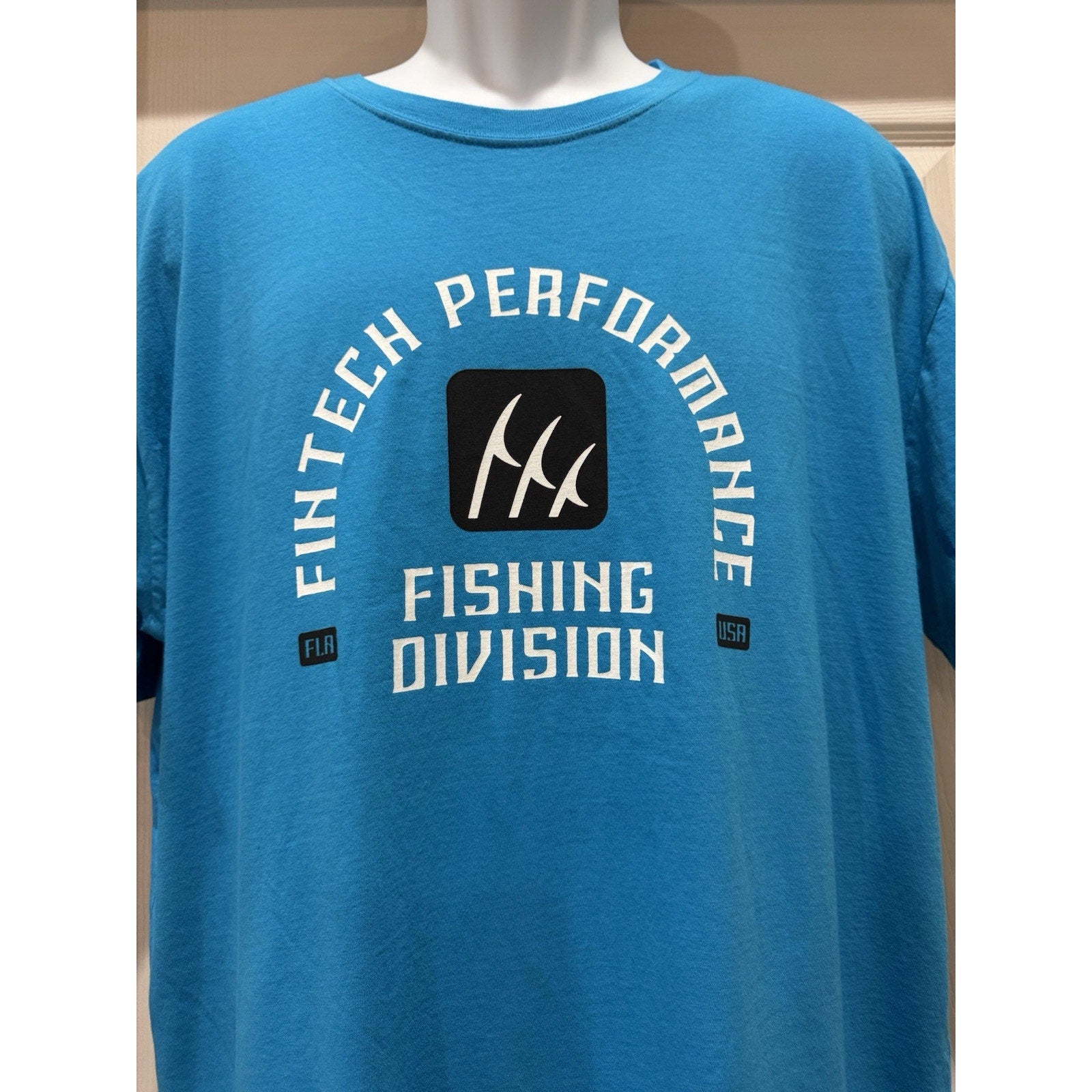 Men's Fintech Performance Fishing T-Shirt Ocean Blue X-Large NWOT