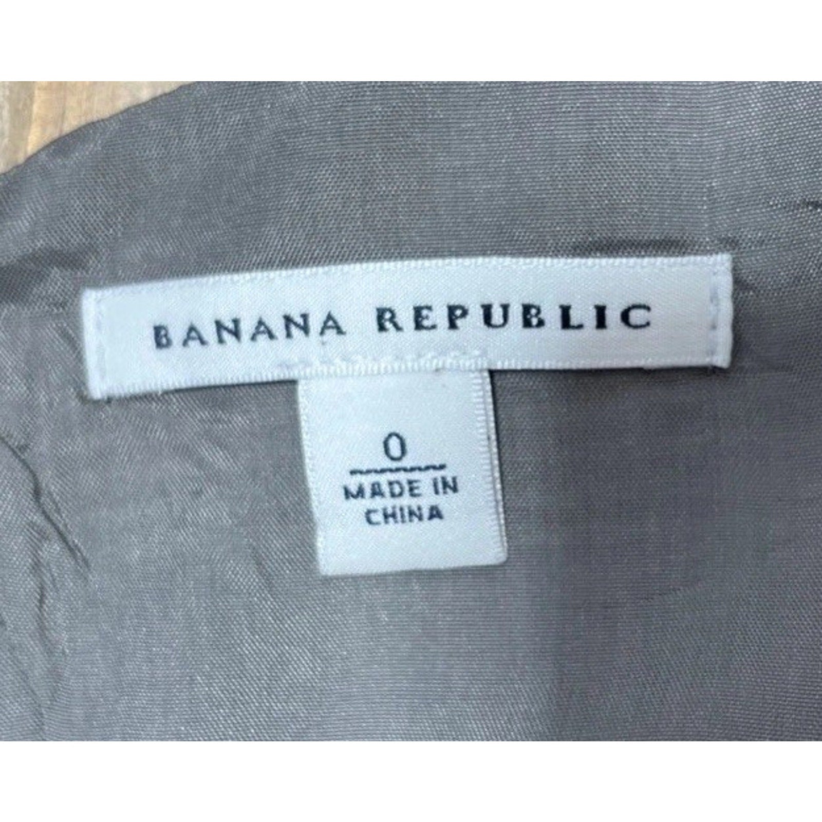 Banana Republic Sheath Dress Women Size 0 Striped 100% Silk Scoop-Neck Colorful