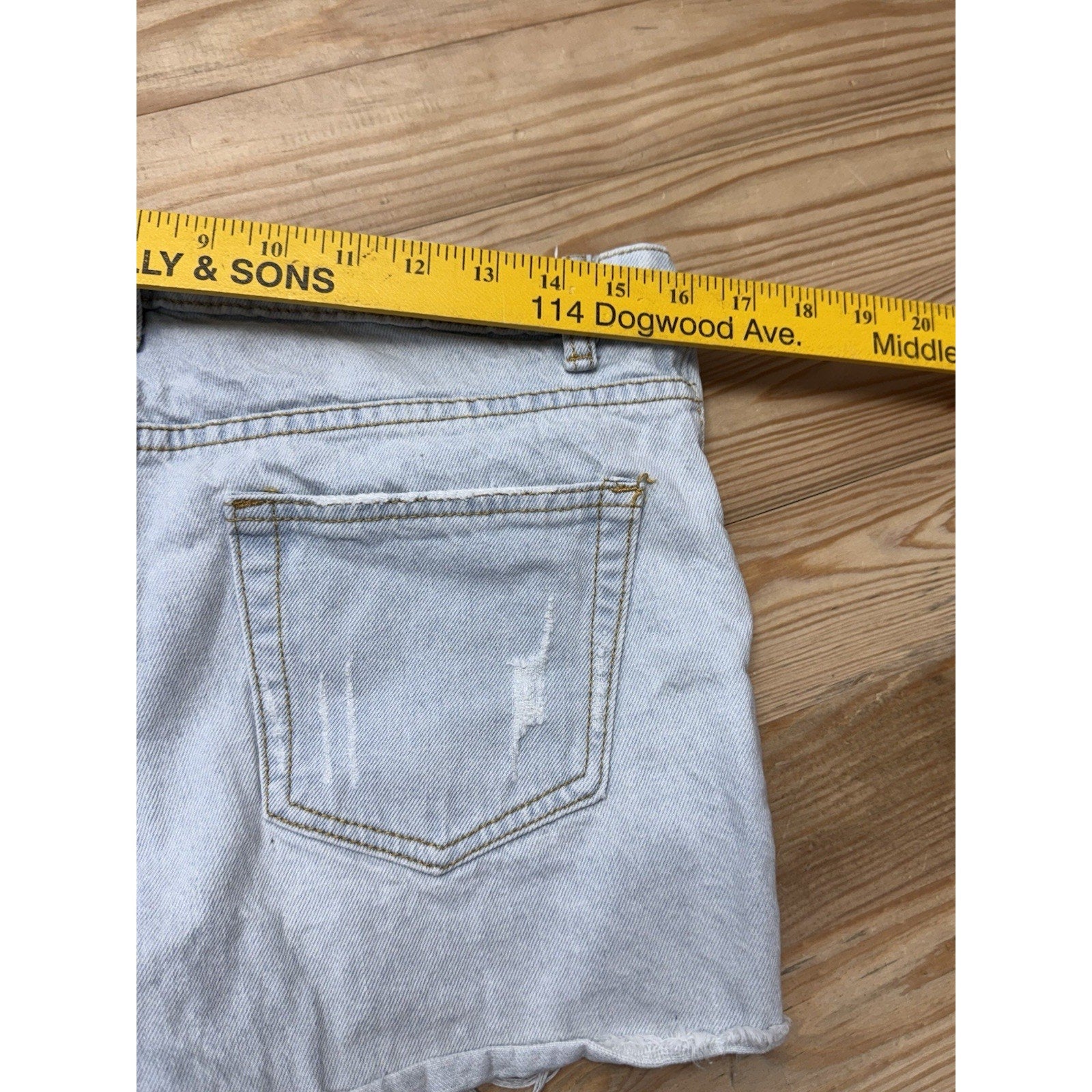 Signature8 Women's Button Fly Distressed High-Rise Denim Shorts Size Medium