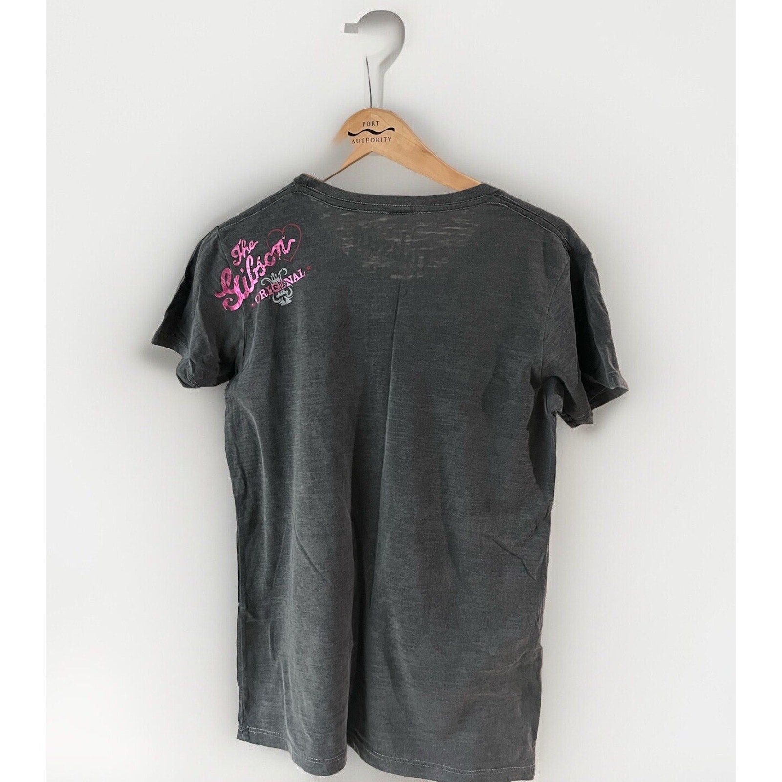 Gibson Guitar T-Shirt Gray With Pink Gibson Juniors Size Large Vintage NWOT