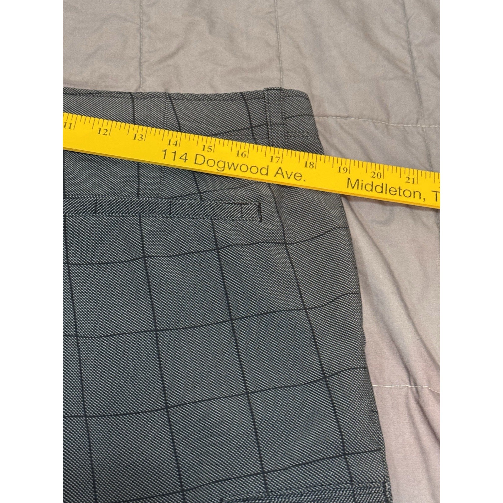 PGA Tour Shorts with Media Pocket in Gray Check Size 36 Golf Leisure