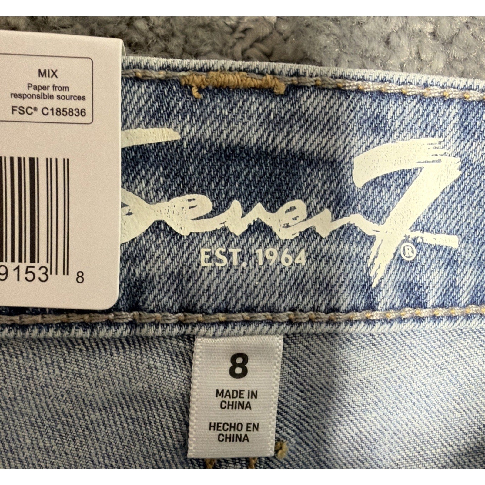 Seven7 Weekend Shorts Sz Women’s Sz 8 Frayed 5” Inseam Denim Stretch-CUTE! New