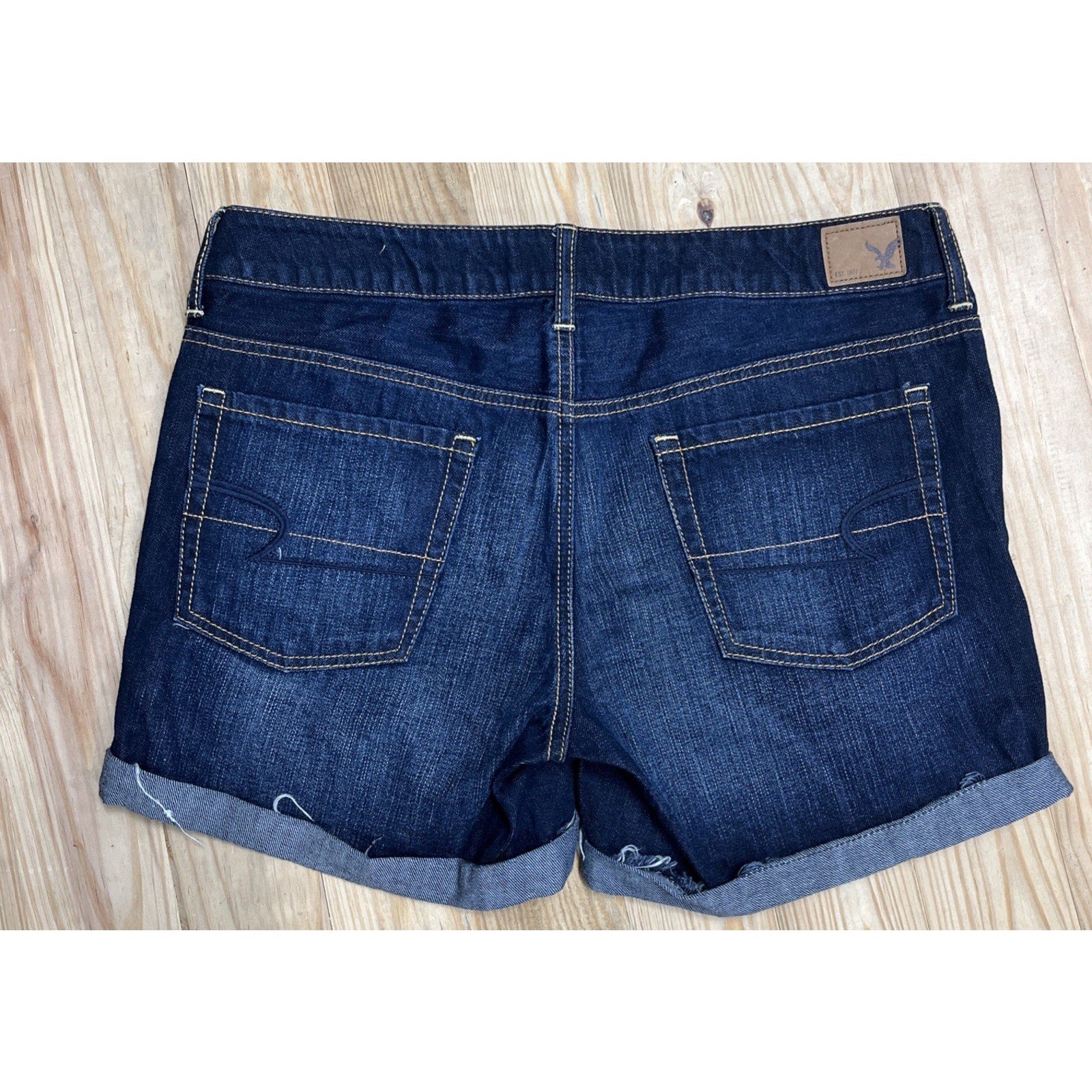 AE AMERICAN EAGLE MIDI STRETCH WOMENS JEAN SHORTS SIZE 6