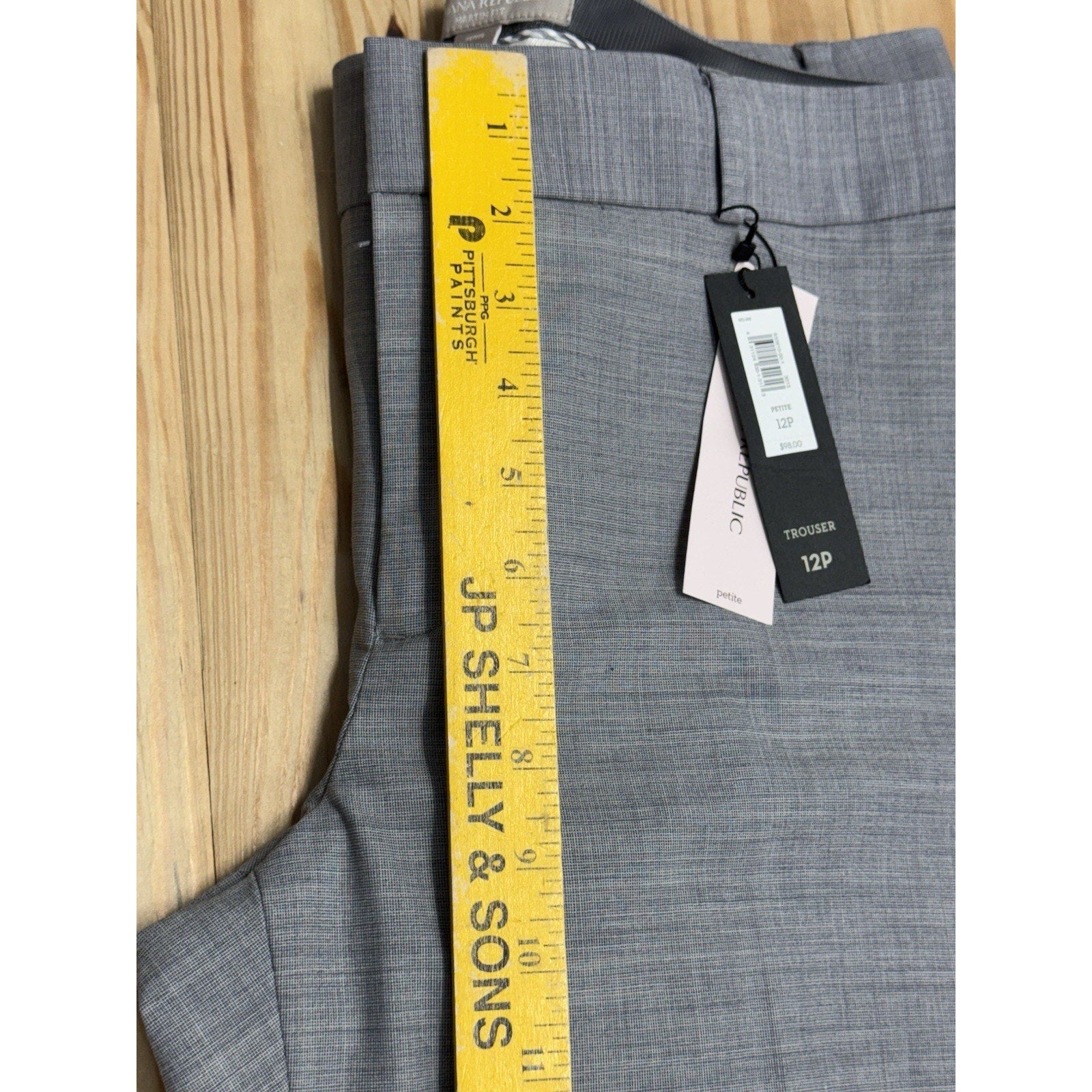Banana Republic Martin Fit Classic Modern Women’s Size 12 Petite Gray Wool Blend
