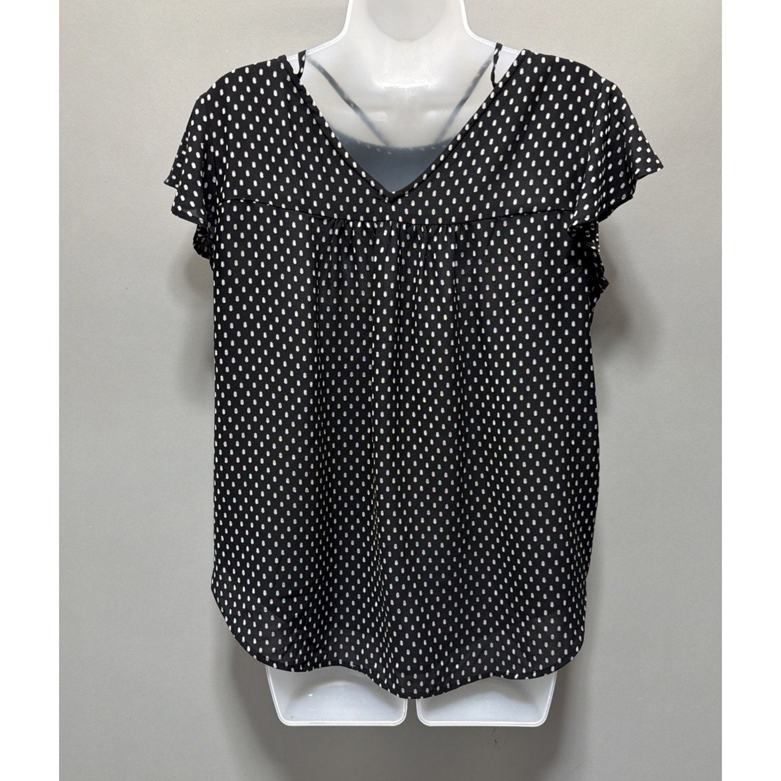 Loft Women Size M Black All Over Print Lined Short Sleeve V Neck Blouse