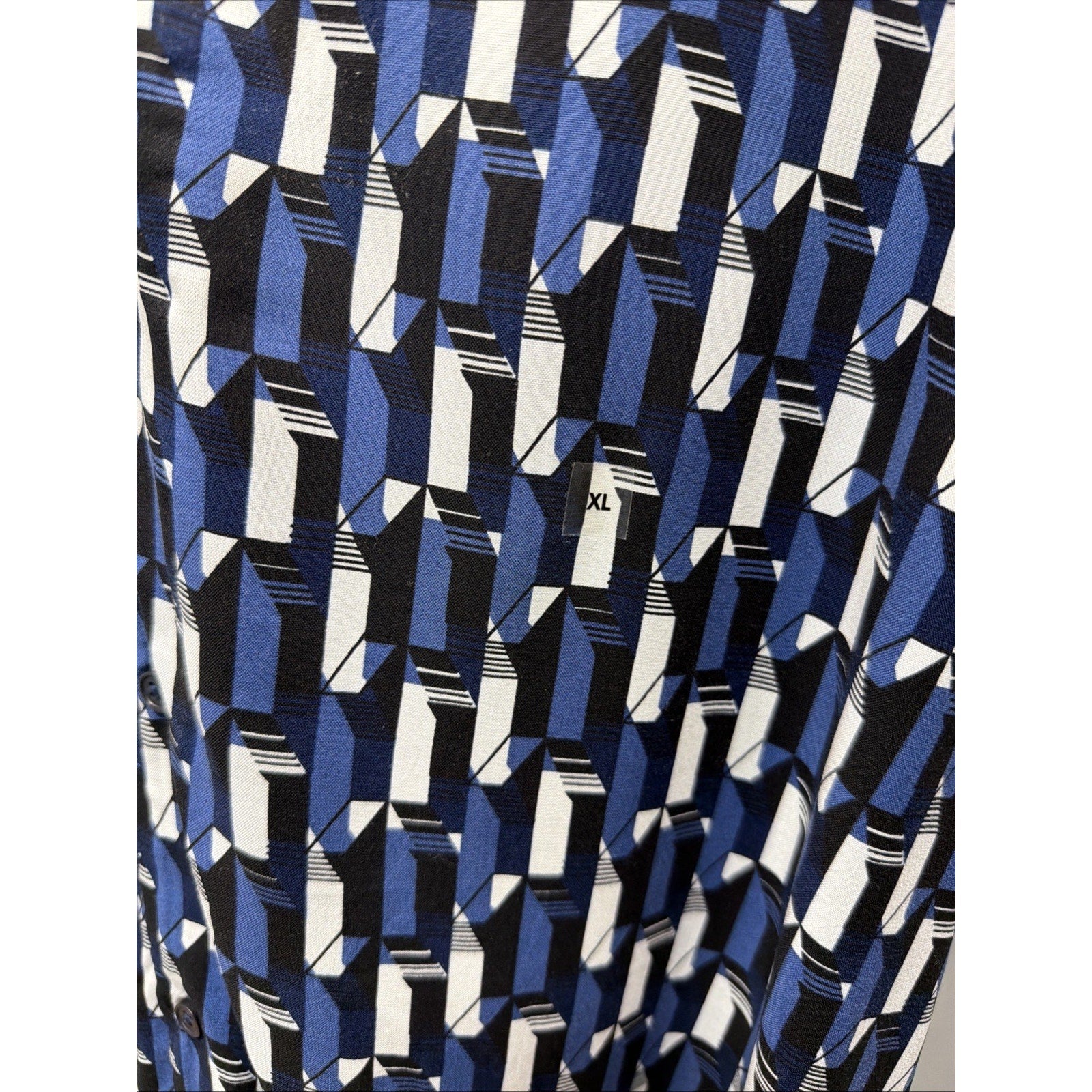 Express Rayon Short Sleeve Shirt in blue with Geometric Pattern - Size XL New
