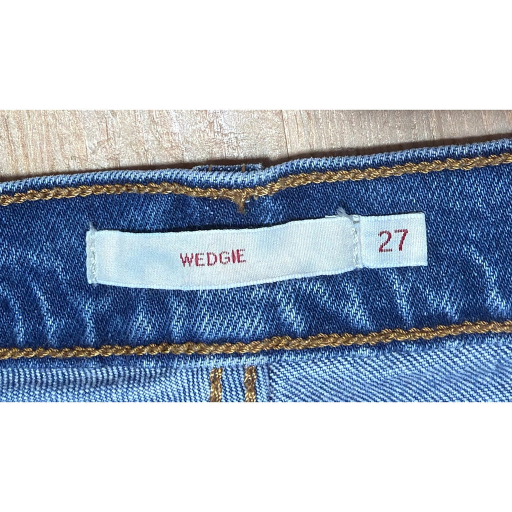 Levi’s Women’s Wedgie Premium Big E Medium Blue Button Fly Jeans Size 27