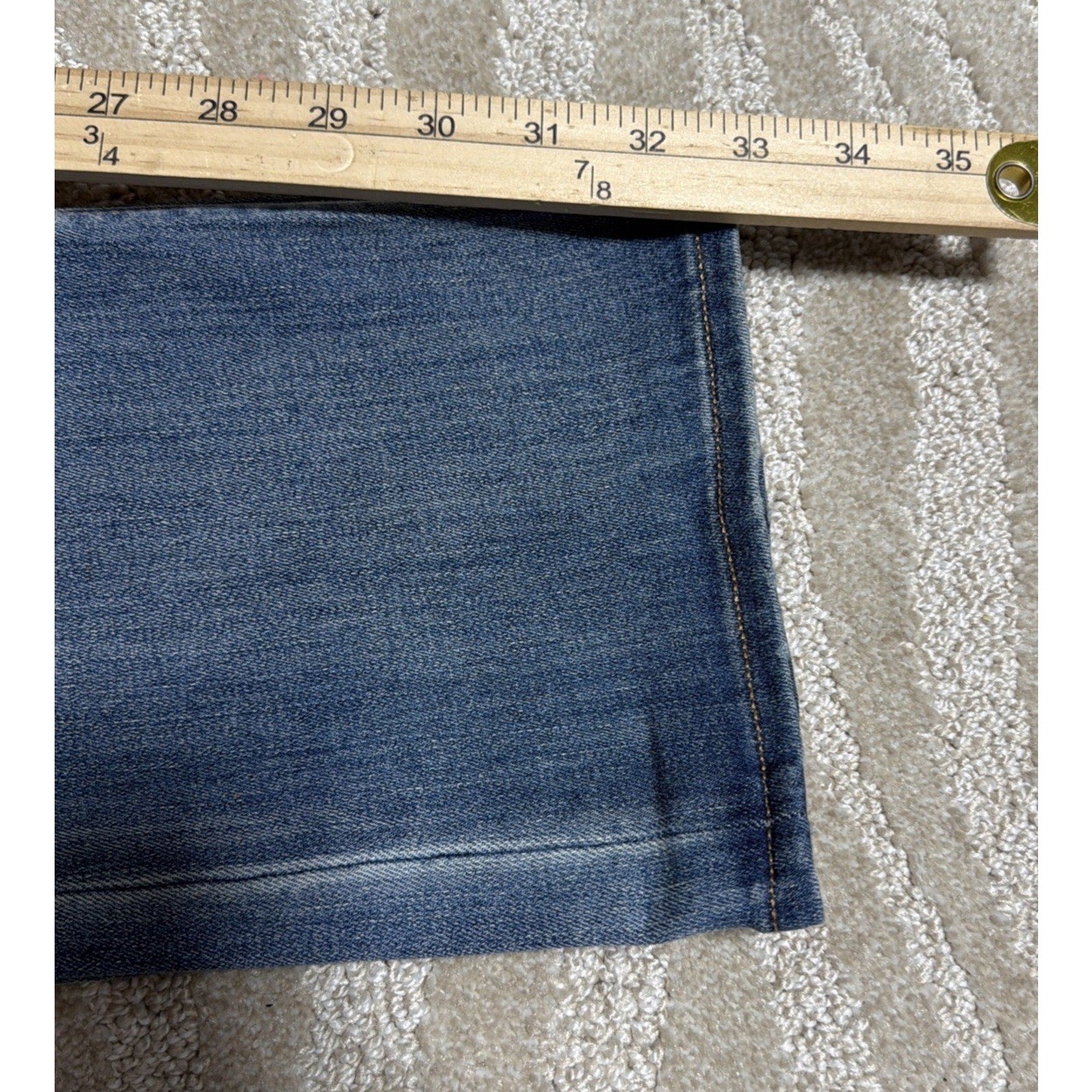 Express Jeans Womens 4R Barely Boot Mid Rise Distressed Denim Stretch New 28x33
