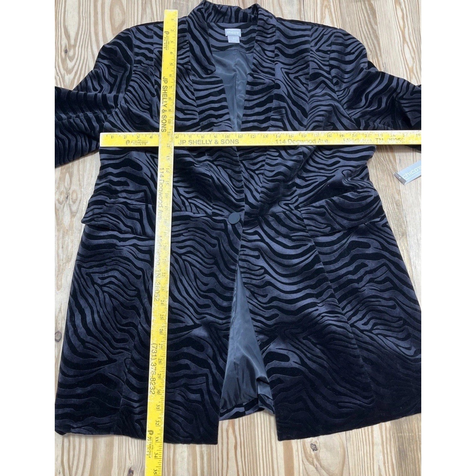 CHICO'S BLACK EMBOSSED ZEBRA PRINT VELVET JACKET SIZE 3 NWT