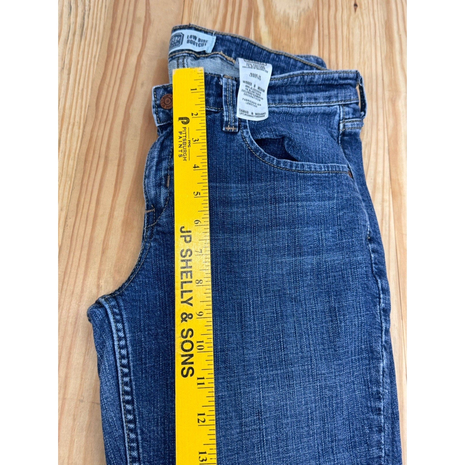 Signature by Levi Strauss and Co. Womens Low Rise Bootcut Jeans Size 8 Hemmed 26