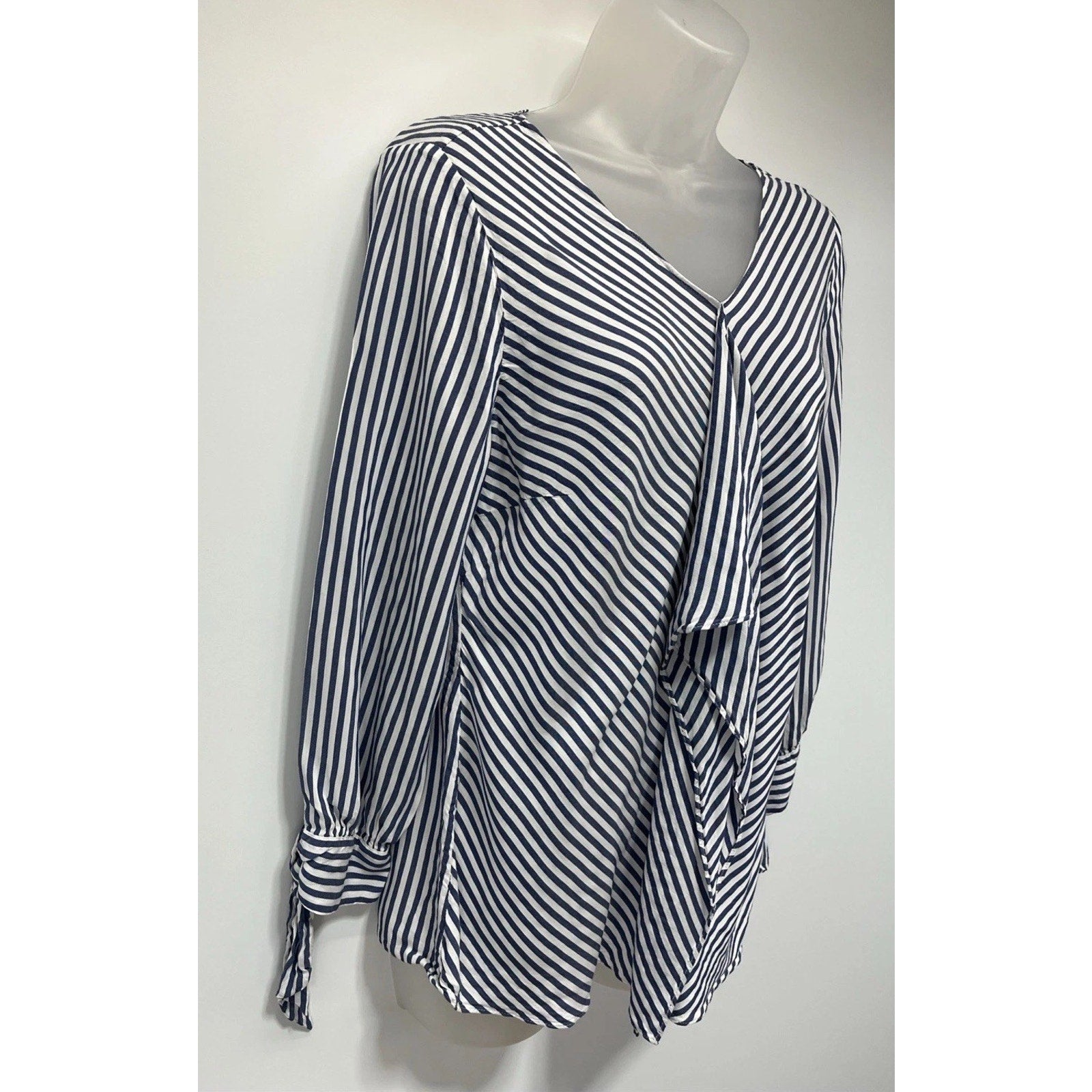 Chicos Womens sz 1 US M Top Blue White Striped V Neck Blouse