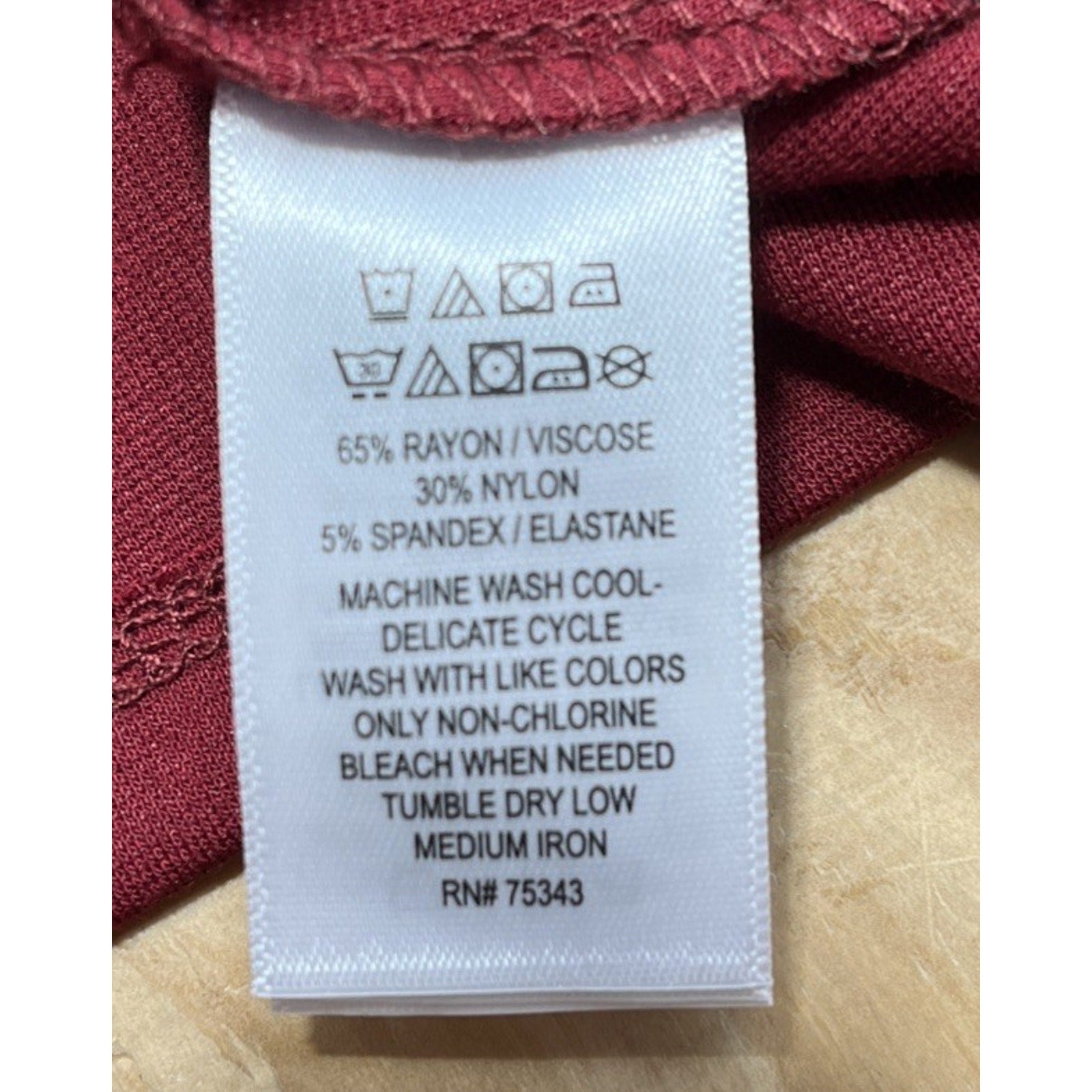 NWT Tahari Long Sleeve Shirt Women Small Red Scoop Neck Long Sleeve Solid Top