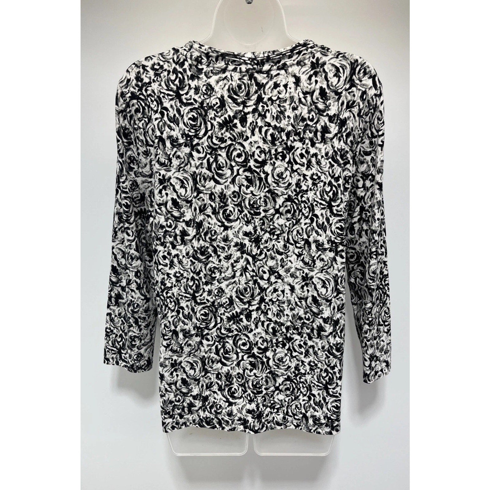 Talbots Women’s Size Large Black/White Floral Long Sleeve V-neck